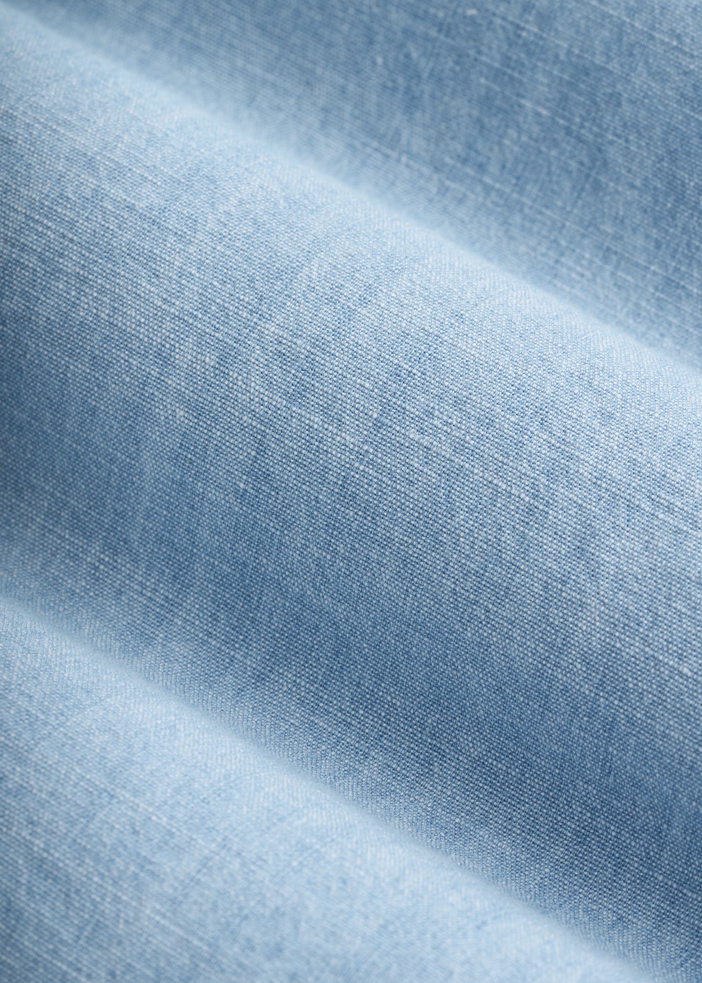 American Tall Men Short Sleeve Chambray Shirt for Tall Men in Light Blue Chambray