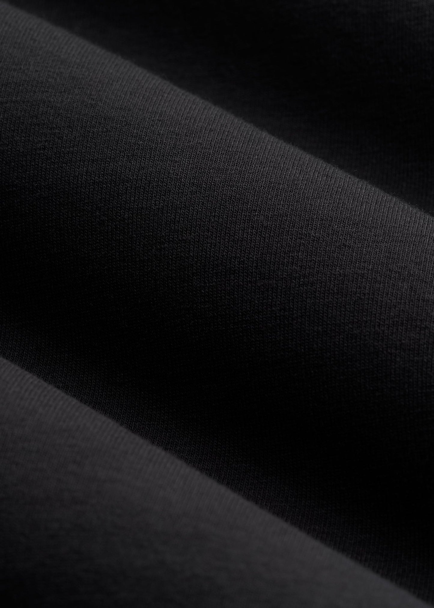 American Tall Men The Essential Slim Fit Long Sleeve Tee for Tall Men in Black
