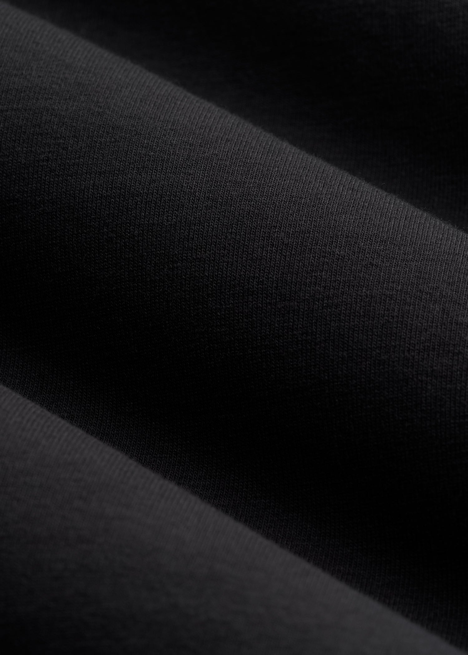 American Tall Men The Essential Slim Fit Long Sleeve Tee for Tall Men in Black