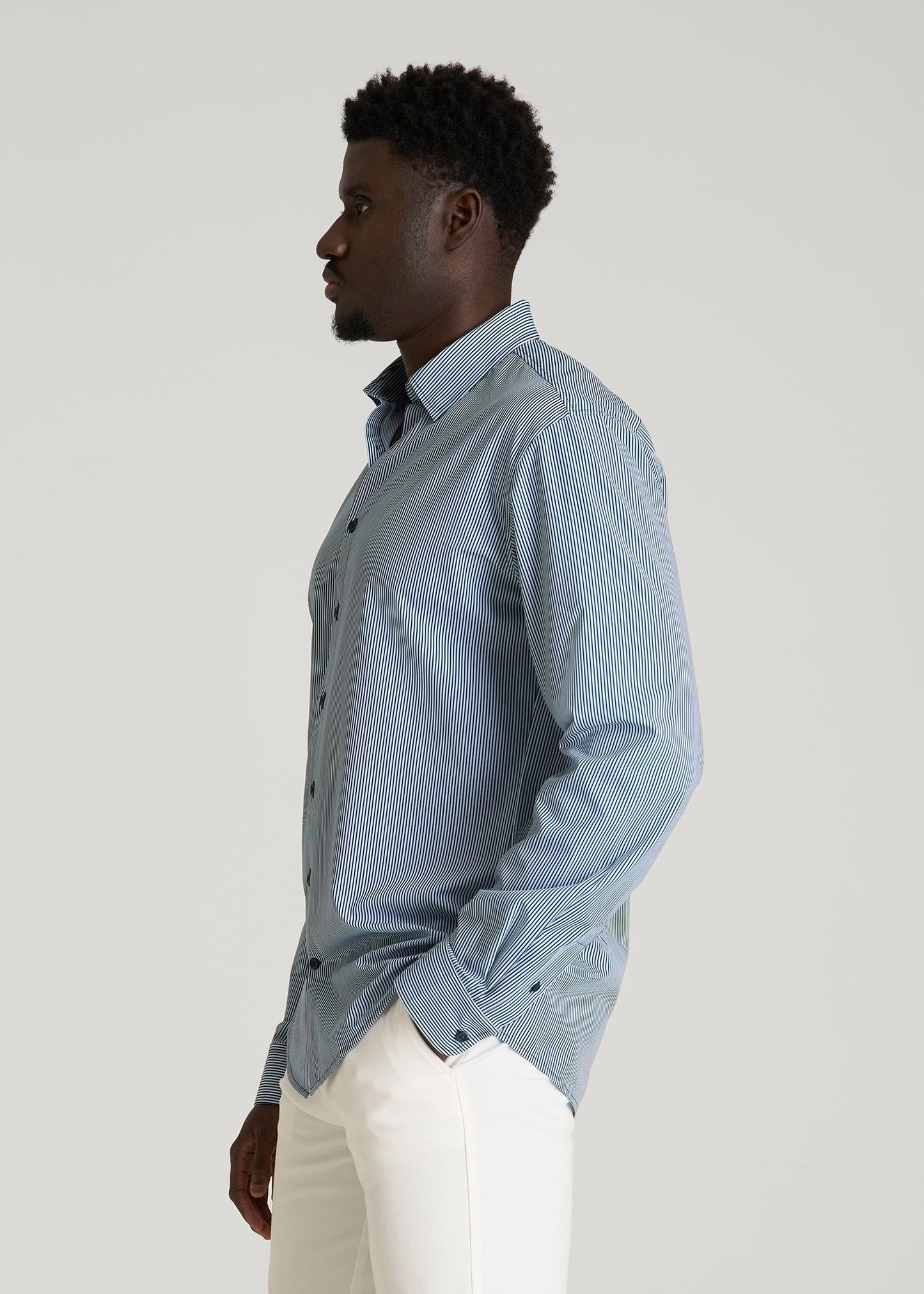 American Tall Men Traveler Stretch Dress Shirt for Tall Men in Royal Navy Stripe