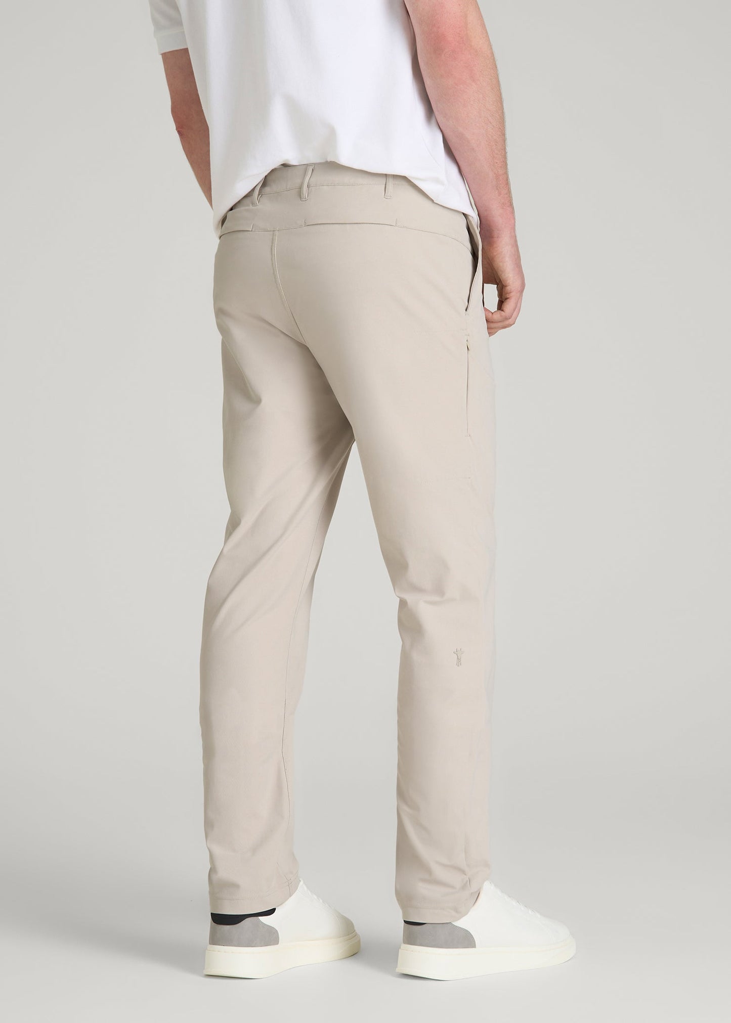 American Tall Men Traveler Chino 2.0 for Tall Men in Drywall Tan