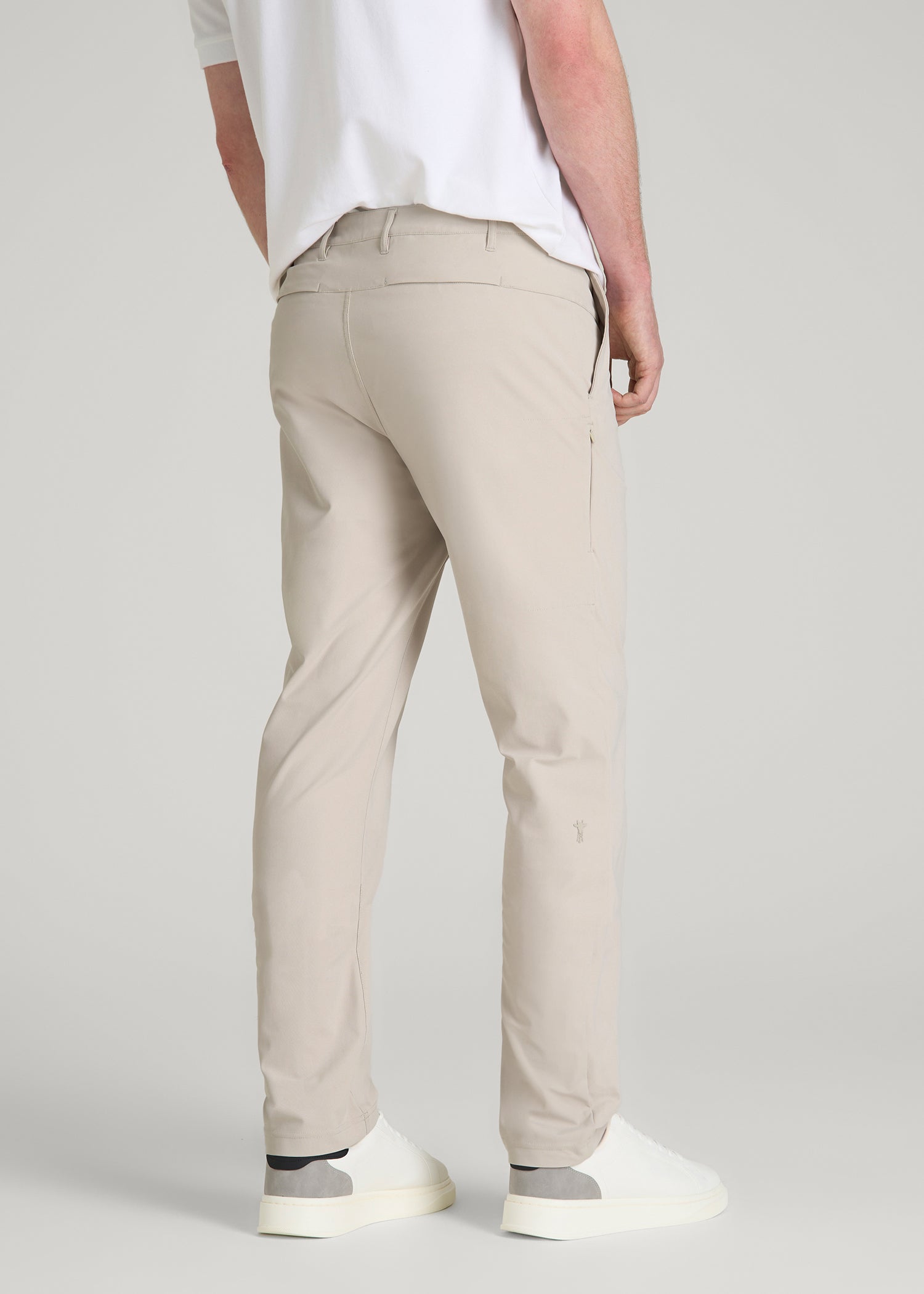 American Tall Men Traveler Chino 2.0 for Tall Men in Drywall Tan