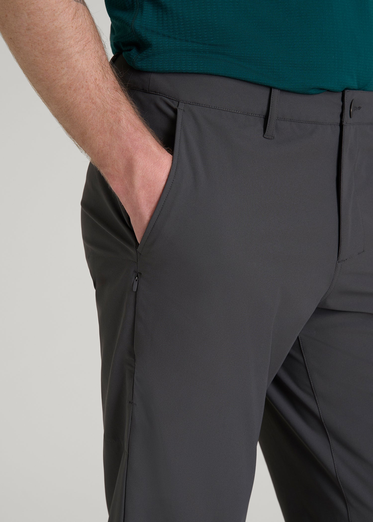 American Tall Men Traveler Chino 2.0 for Tall Men in Iron Grey