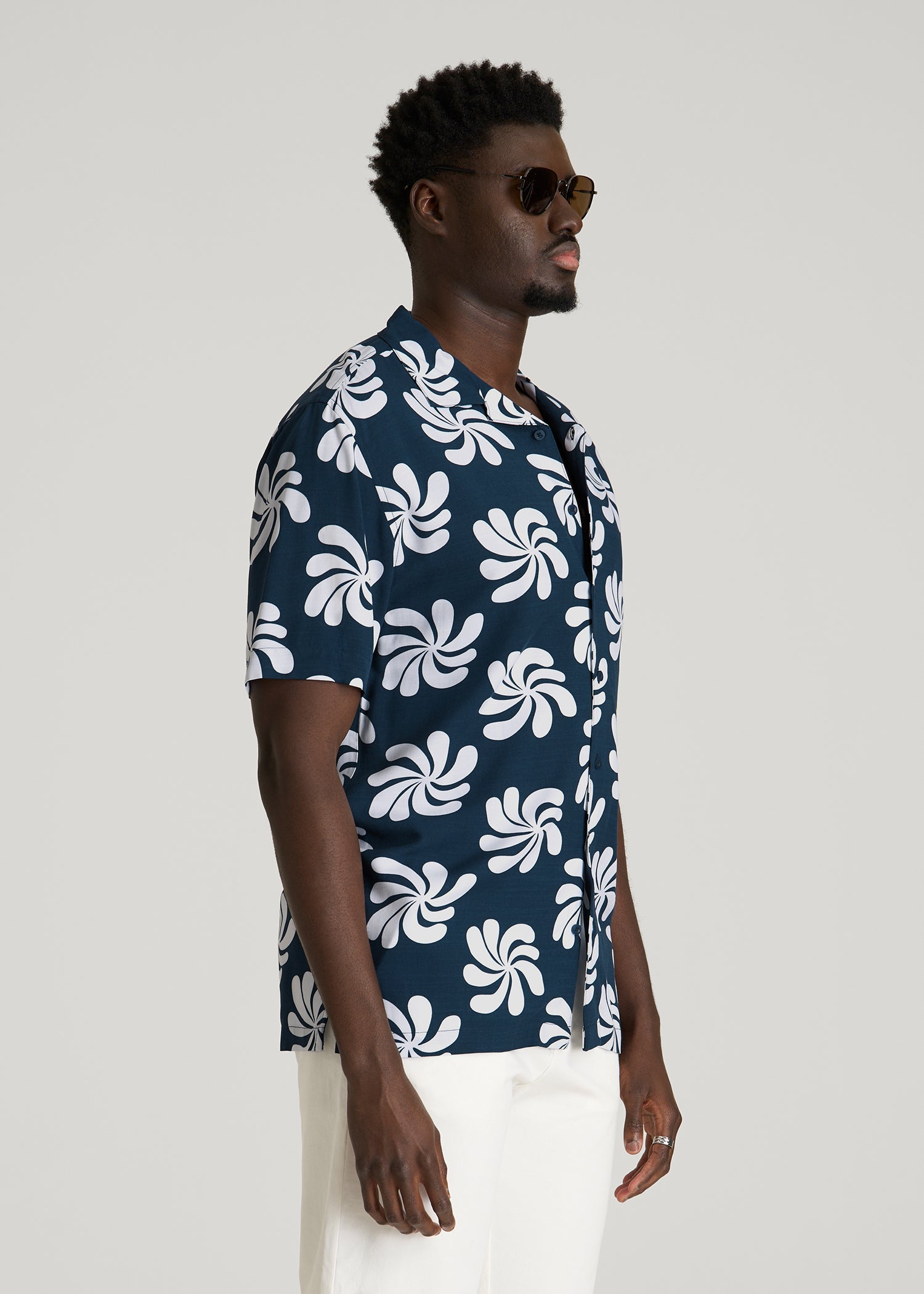 American Tall Men Short Sleeve Resort Shirt for Tall Men in Navy Fantasy Floral