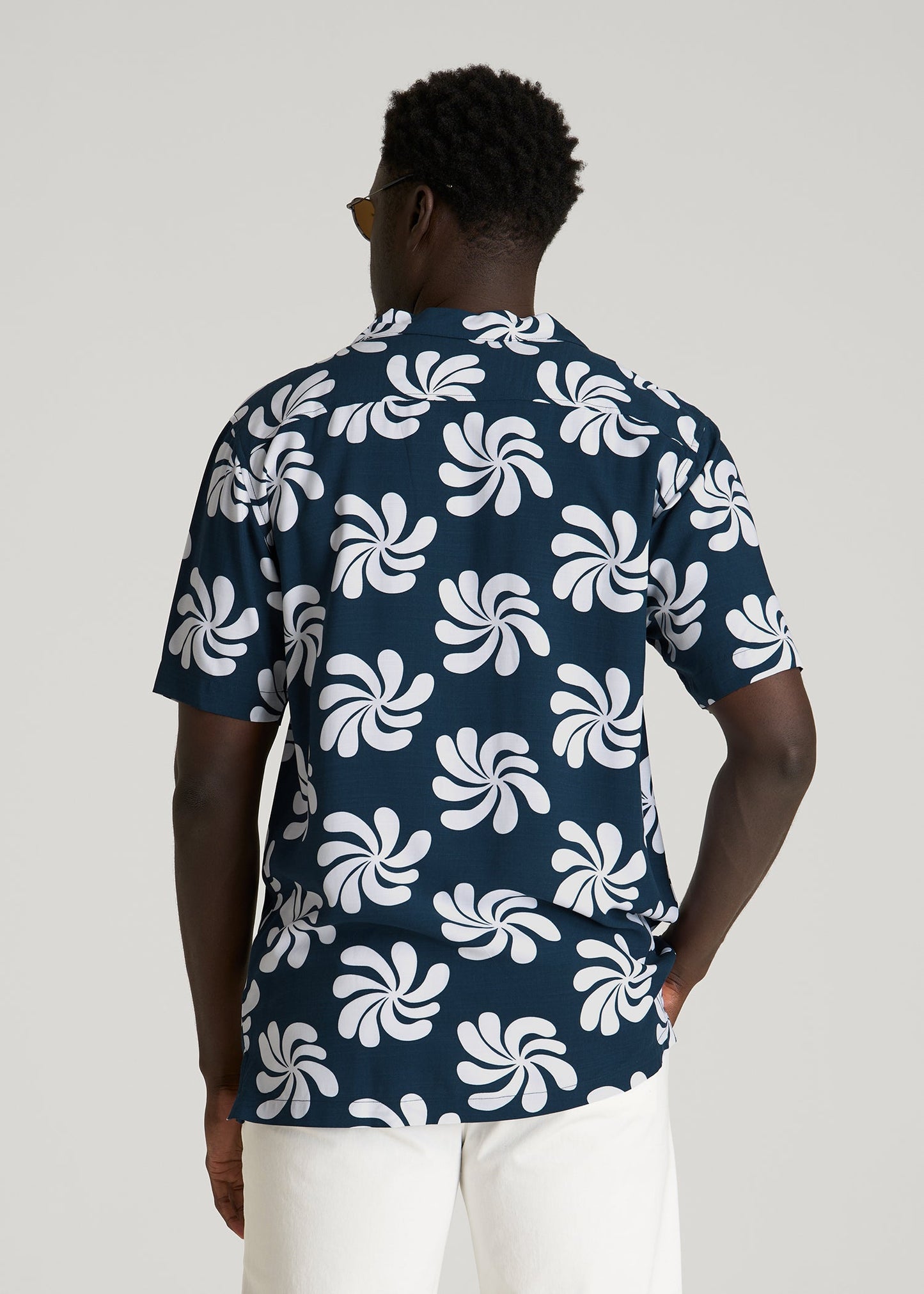 American Tall Men Short Sleeve Resort Shirt for Tall Men in Navy Fantasy Floral