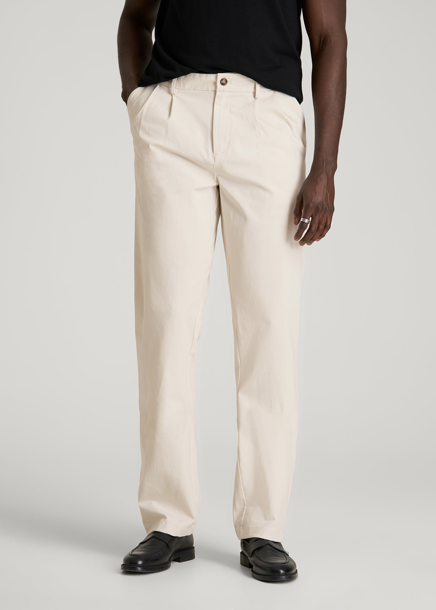 American Tall Men Stretch Commuter Pleated Chinos for Tall Men in White Sand