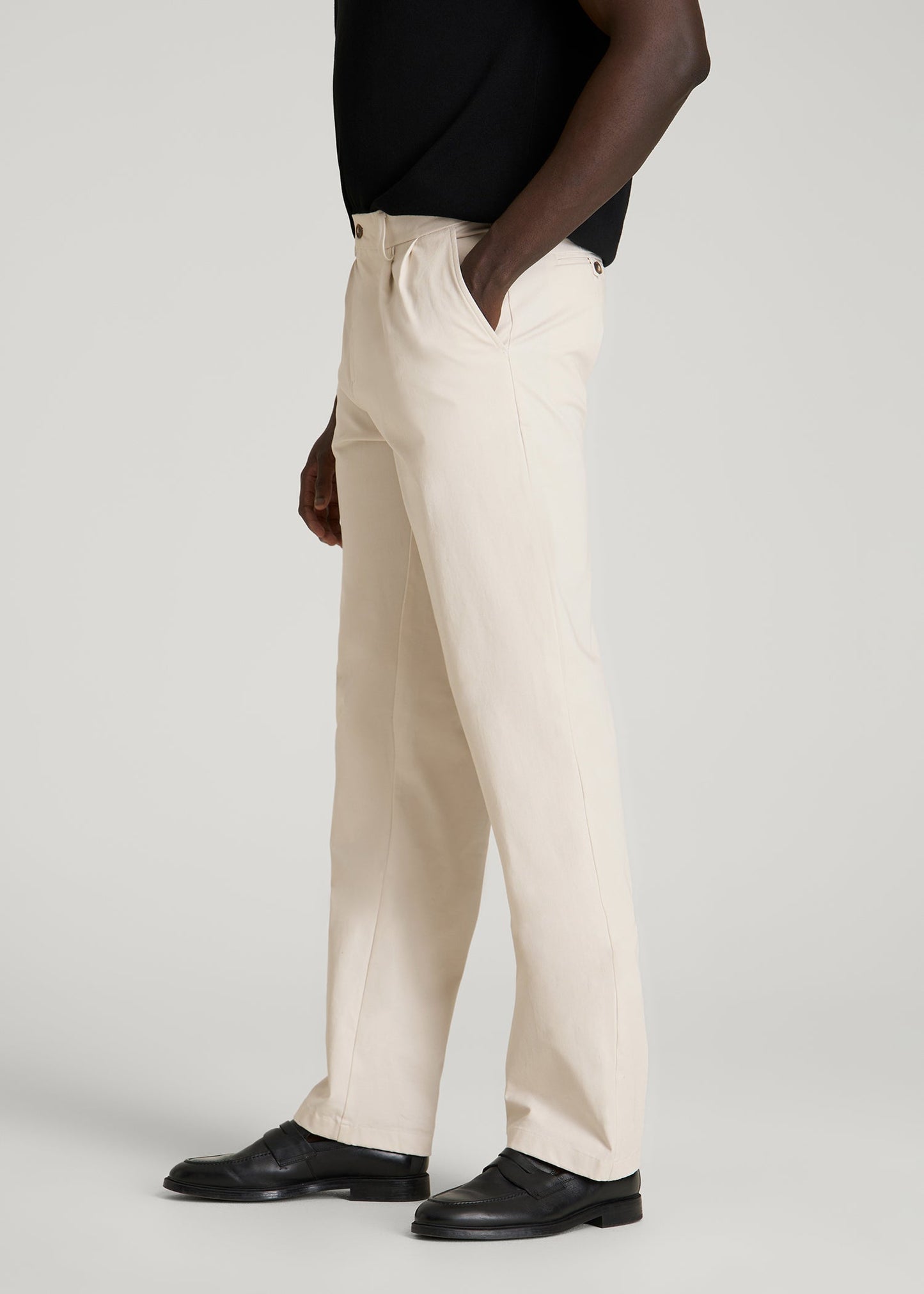American Tall Men Stretch Commuter Pleated Chinos for Tall Men in White Sand