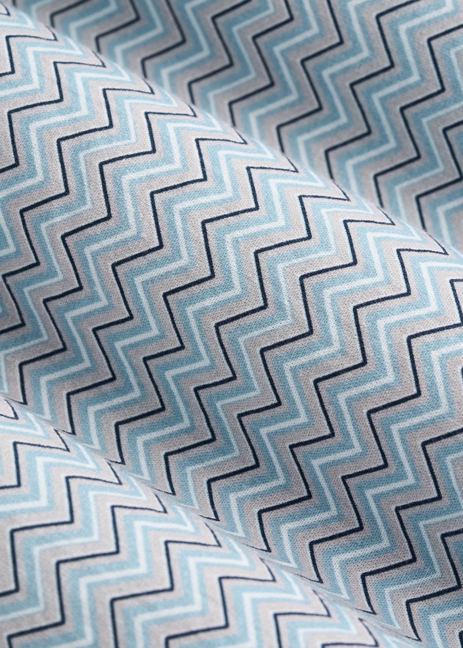 American Tall Men Short Sleeve Shirt for Tall Men in Ice Blue Abstract Stripe