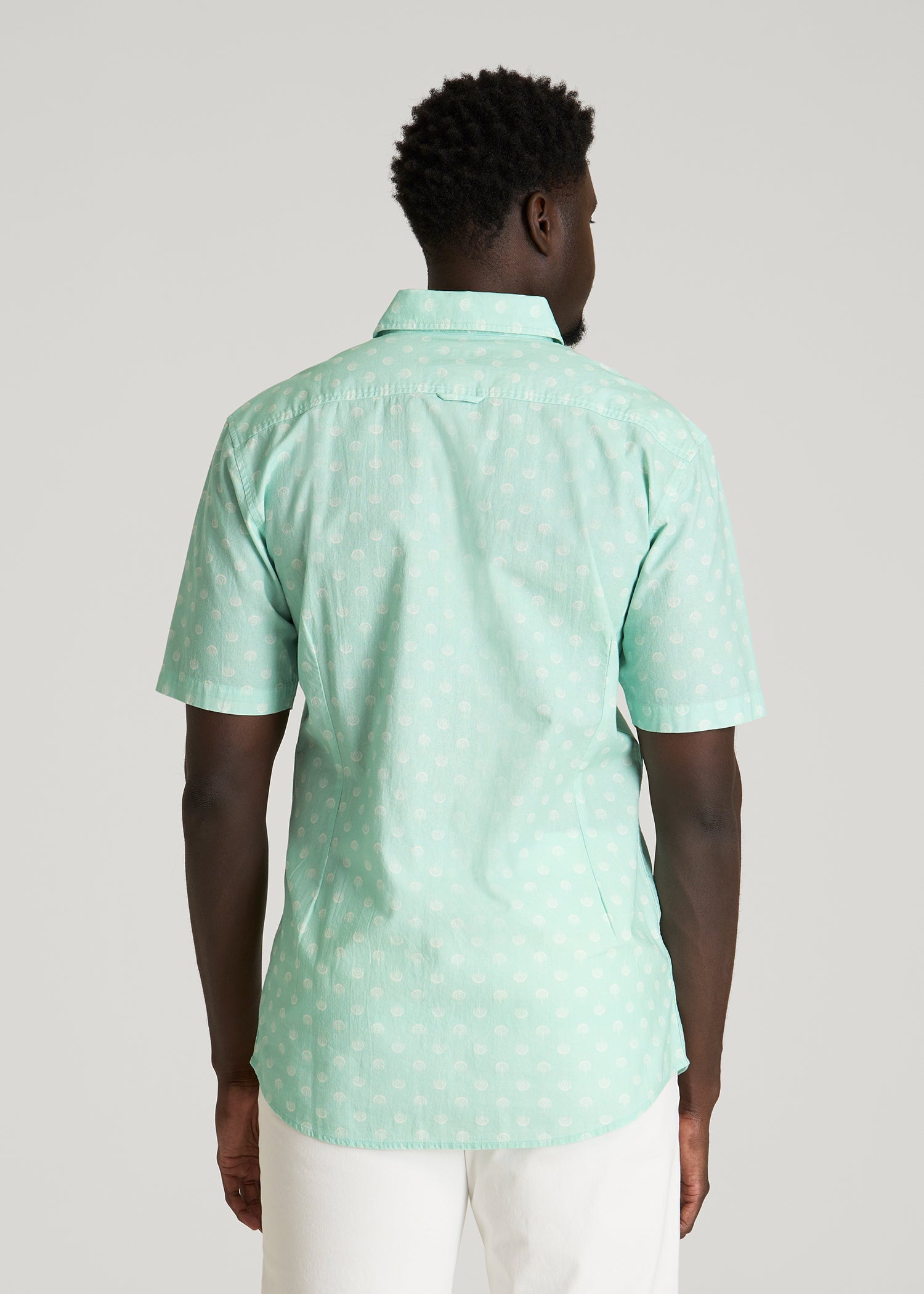 American Tall Men Short Sleeve Shirt for Tall Men in Opal Blue Dandelion