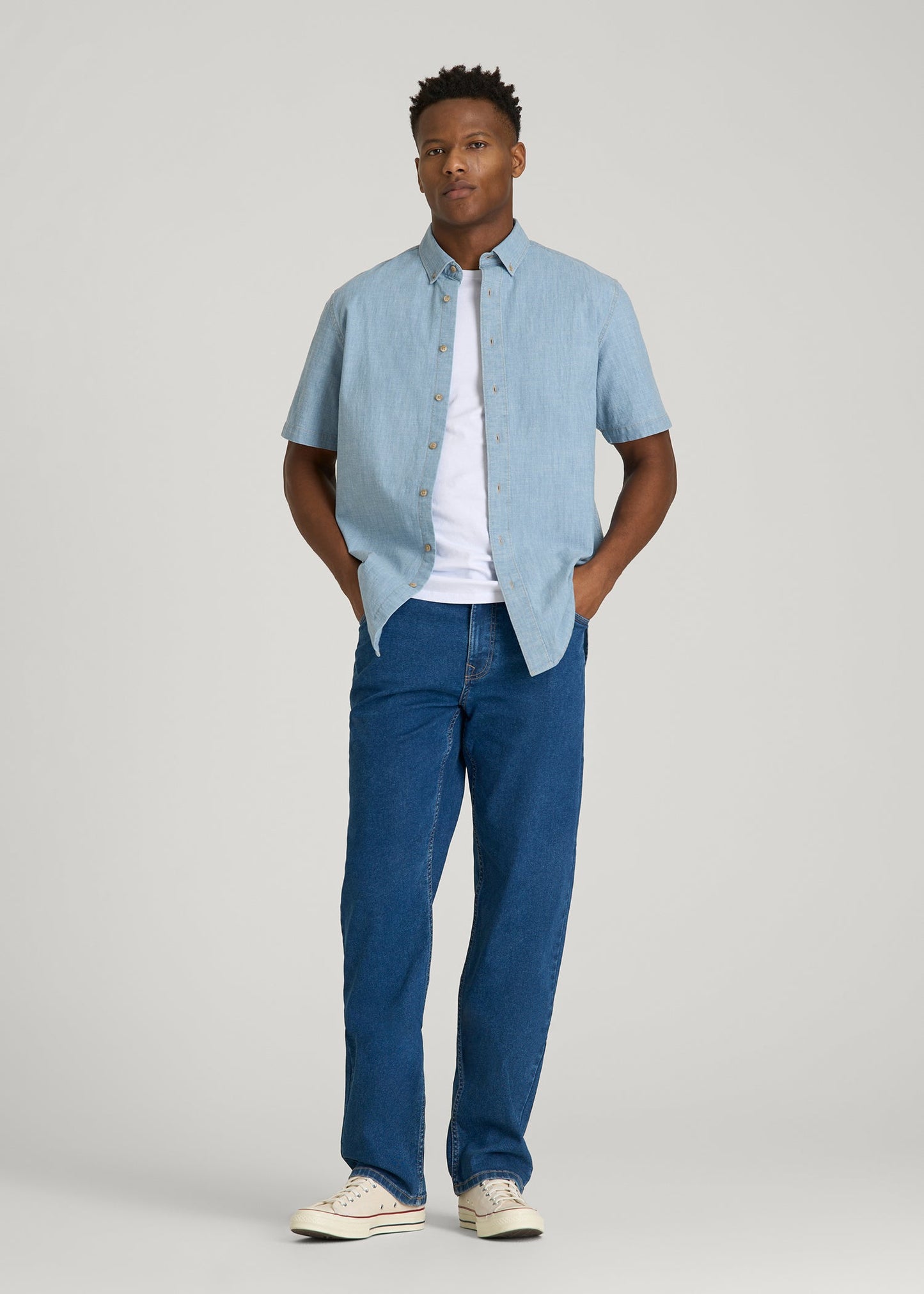 American Tall Men Short Sleeve Chambray Shirt for Tall Men in Light Blue Chambray