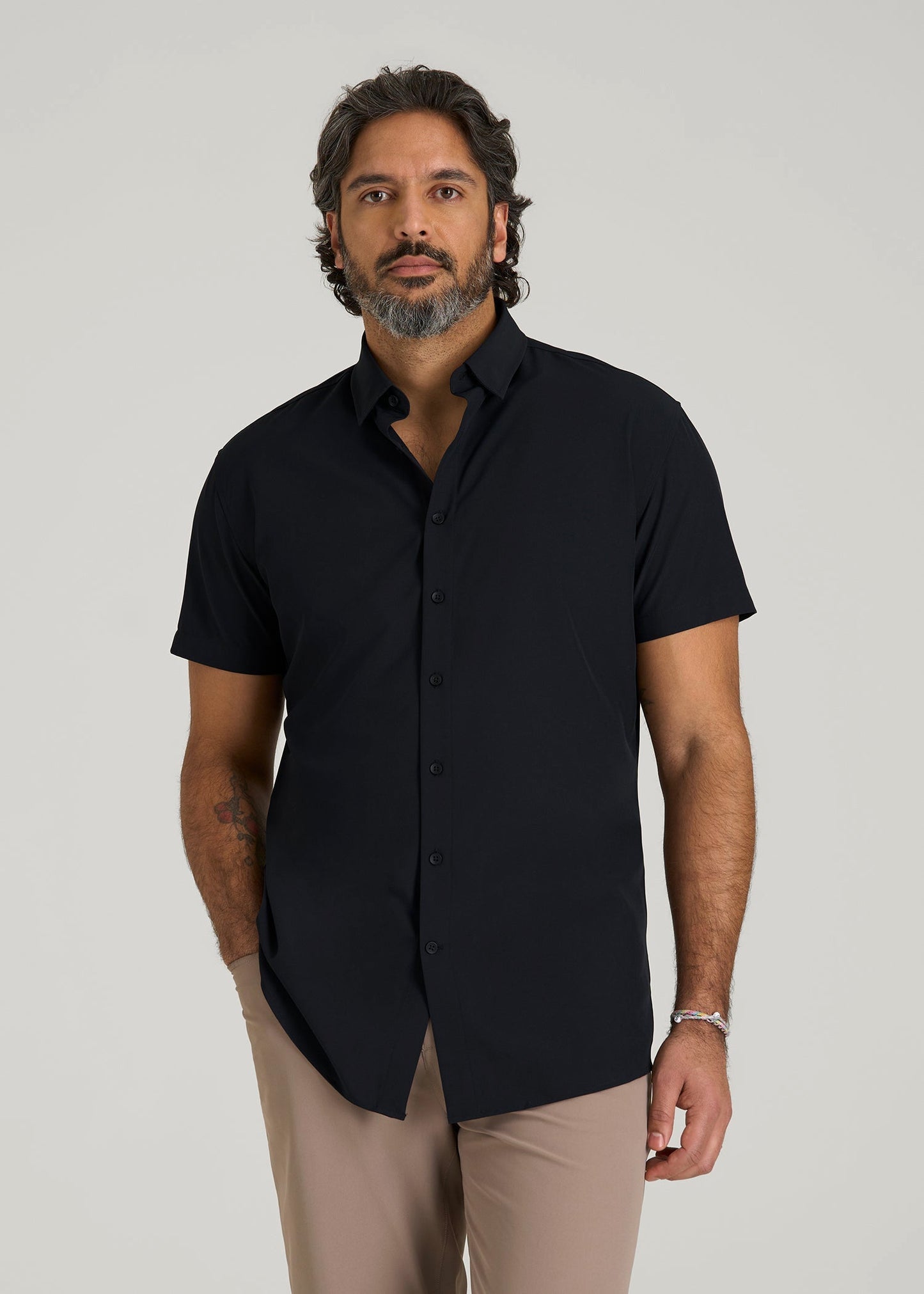 American Tall Men Short Sleeve Traveler Stretch Button Shirt for Tall Men in Black