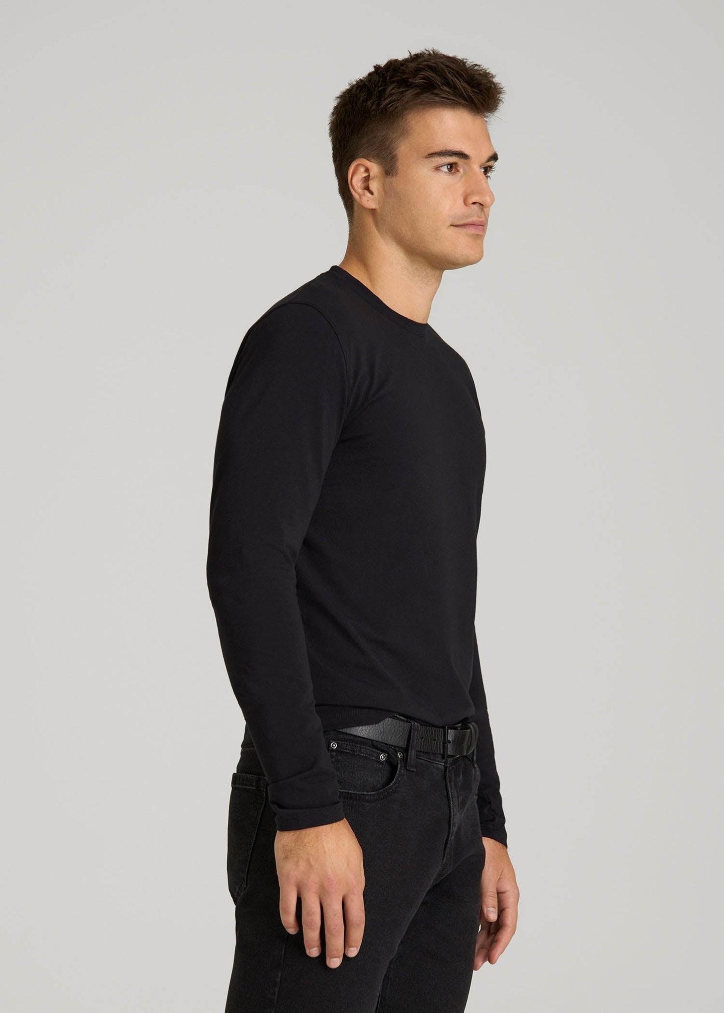 American Tall Men The Essential Modern Fit Crewneck Long Sleeve Tee for Tall Men in Black