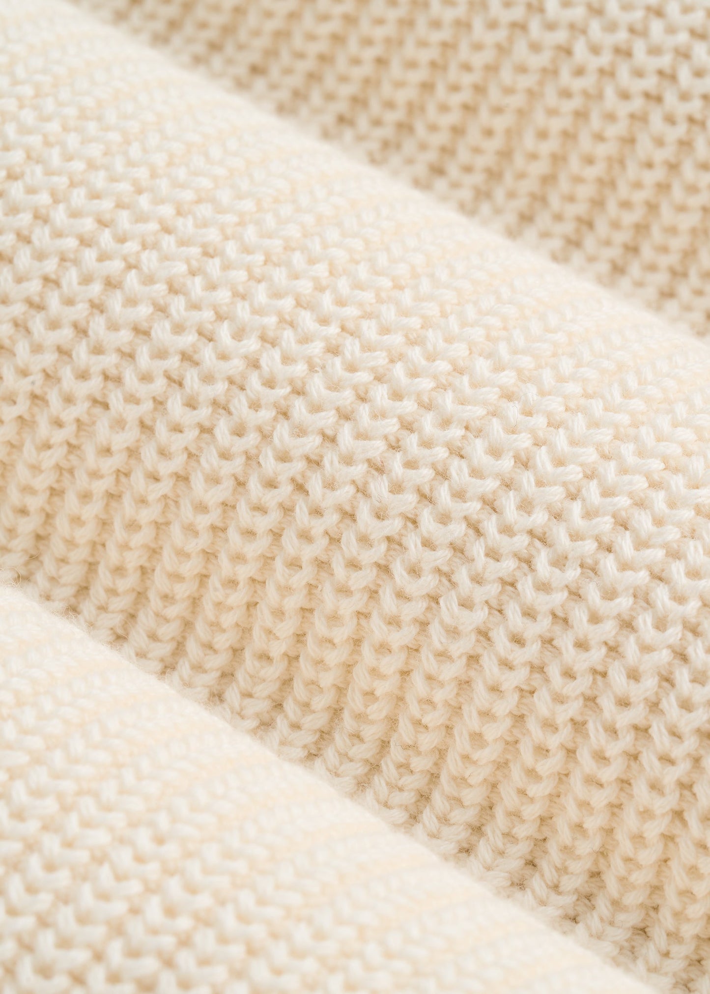 American Tall Men Ribbed Knit V-Neck Sweater for Tall Men in Natural
