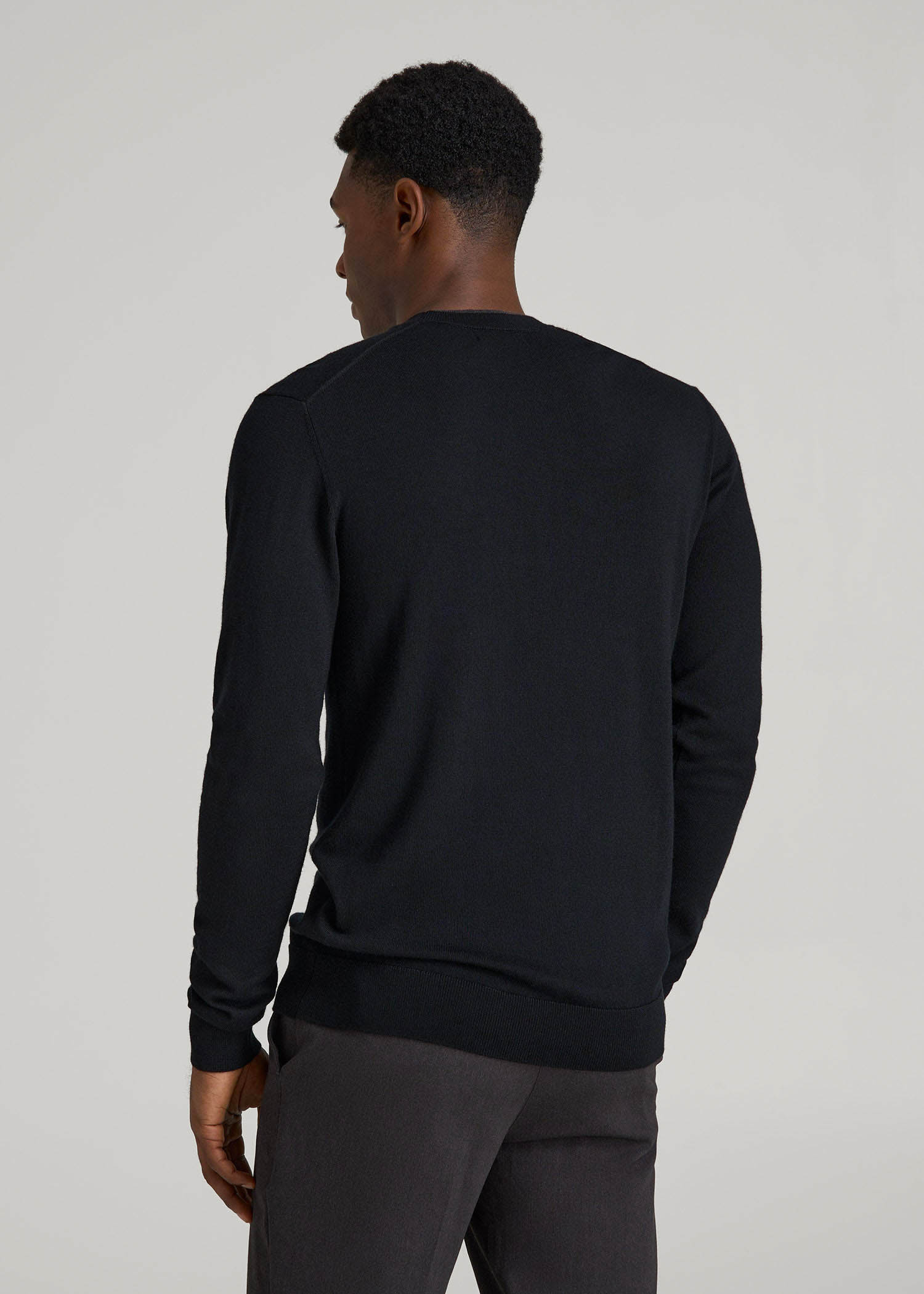 American Tall Men Merino Wool Crewneck Tip Sweater for Tall Men in Black