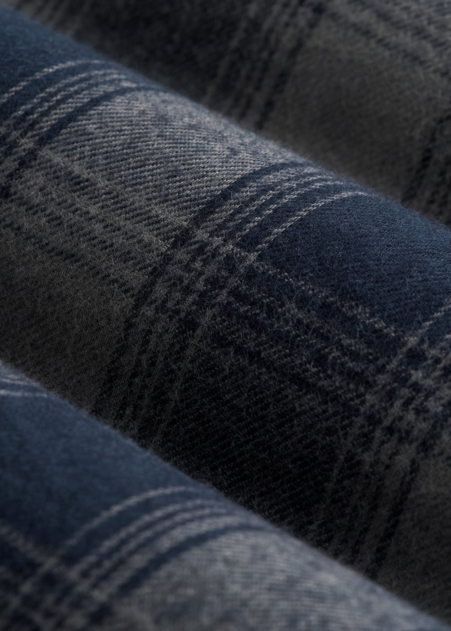 American Tall Men LJ&S Sherpa-Lined Shirt Jacket for Tall Men in Midnight Navy & Medium Grey Plaid
