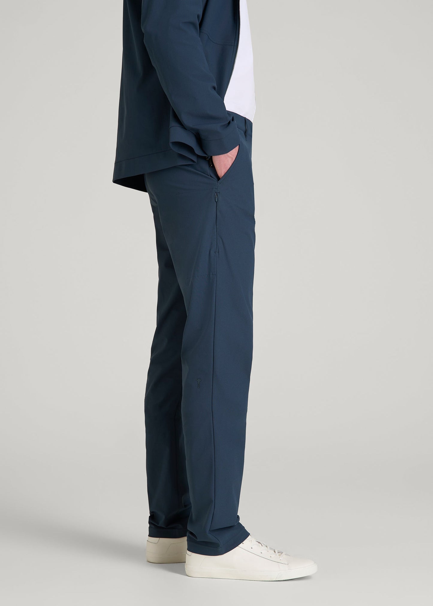 American Tall Men Traveler Chino 2.0 for Tall Men in Navy Blue