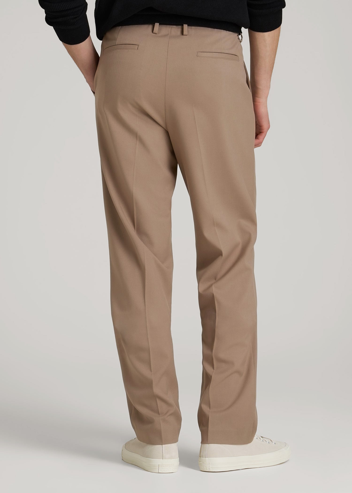 American Tall Men Relaxed Pleated Trousers for Tall Men in Dark Sand
