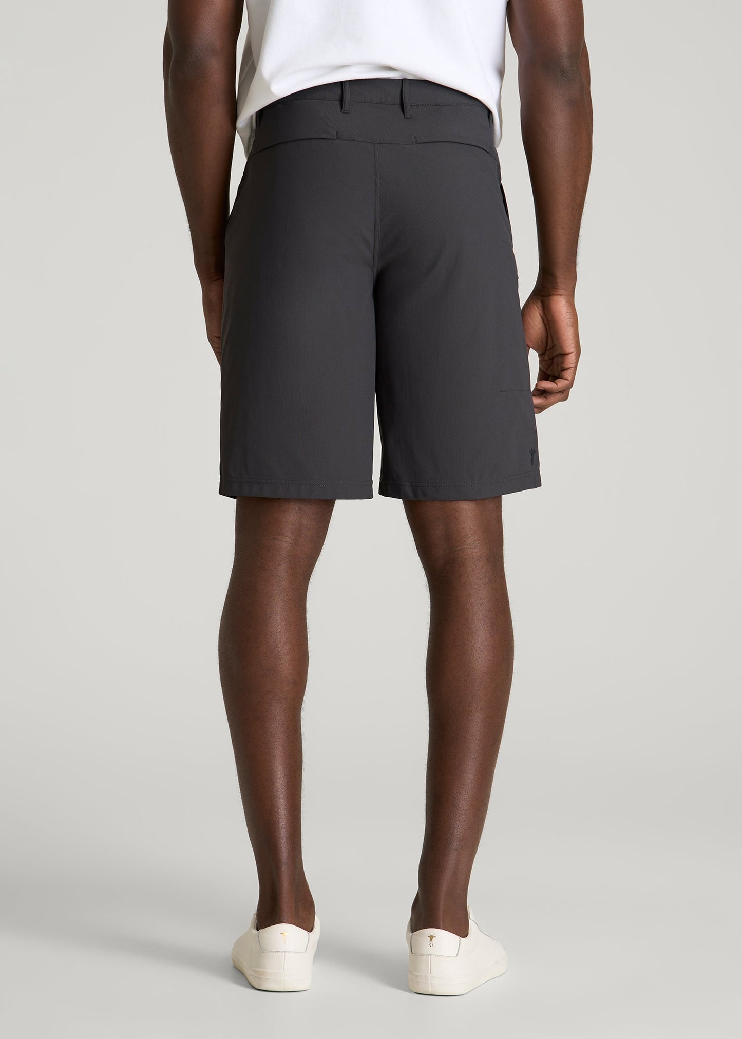 American Tall Men Traveler Chino Short 2.0 for Tall Men in Iron Grey