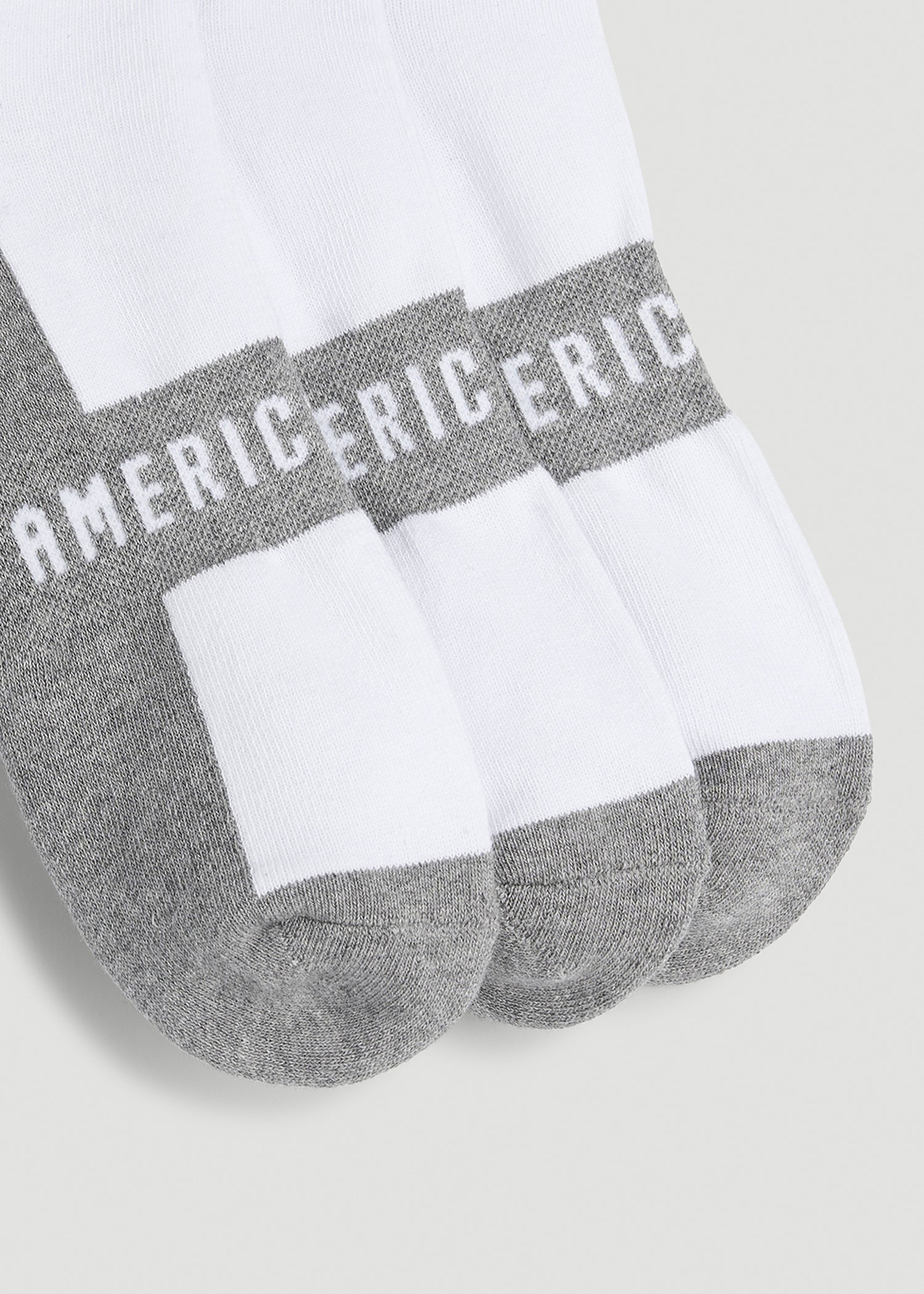 American Tall Men 3-Pack Quarter Socks for Tall Men in White with Grey