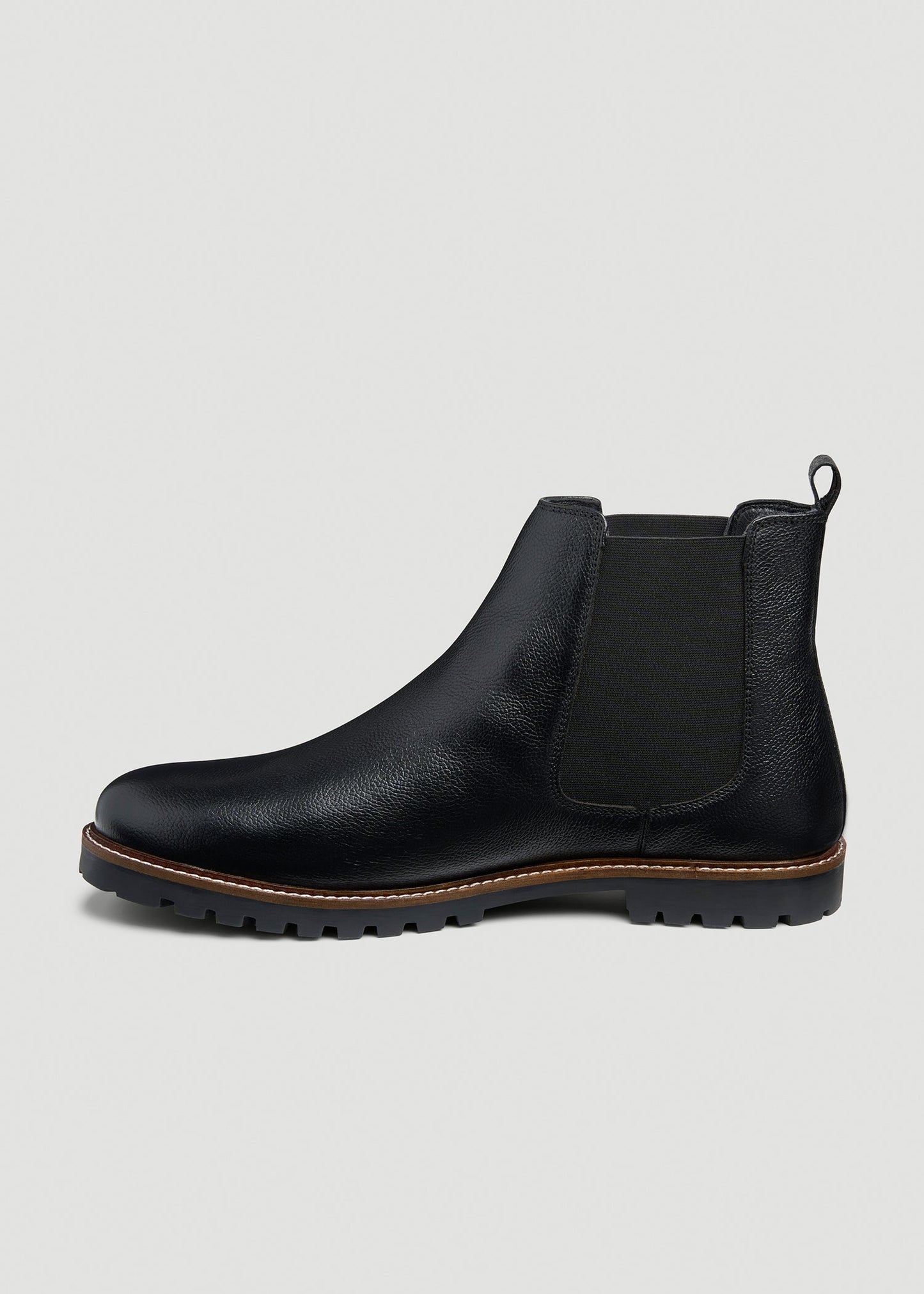 American Tall Men Lug Sole Chelsea Boots for Tall Men in Black