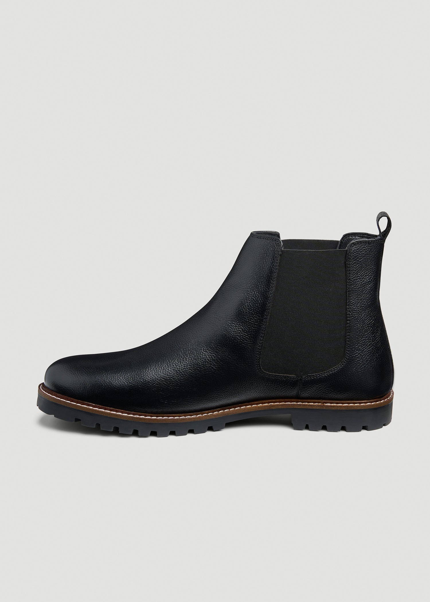 American Tall Men Lug Sole Chelsea Boots for Tall Men in Black