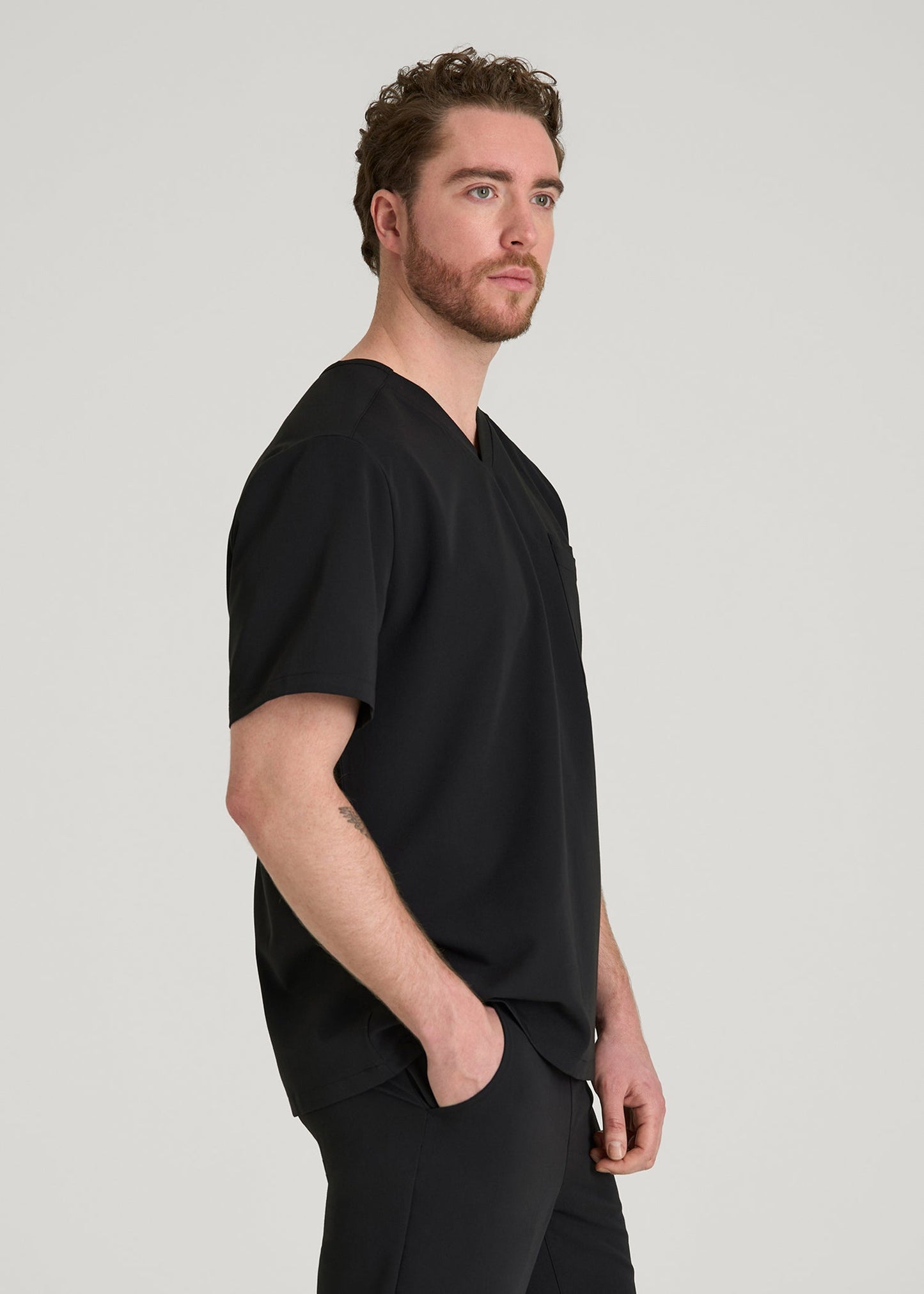 American Tall Men Short-Sleeve V-Neck Scrub Top for Tall Men in Black