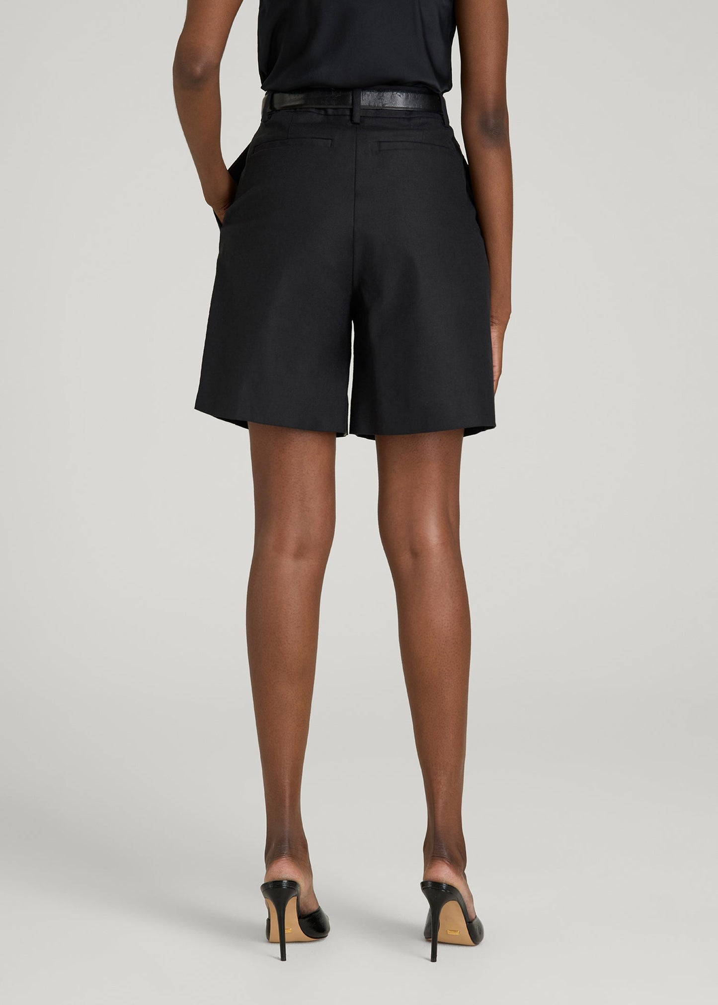 American Tall Women Stretch Cotton Linen Blend Pleated Shorts for Tall Women in Black