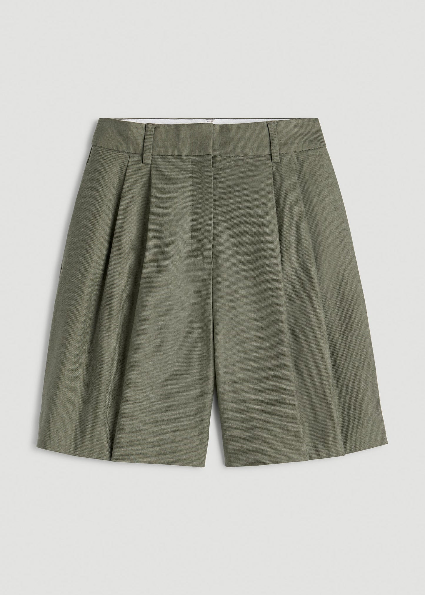 American Tall Women Stretch Cotton Linen Blend Pleated Shorts for Tall Women in Olive