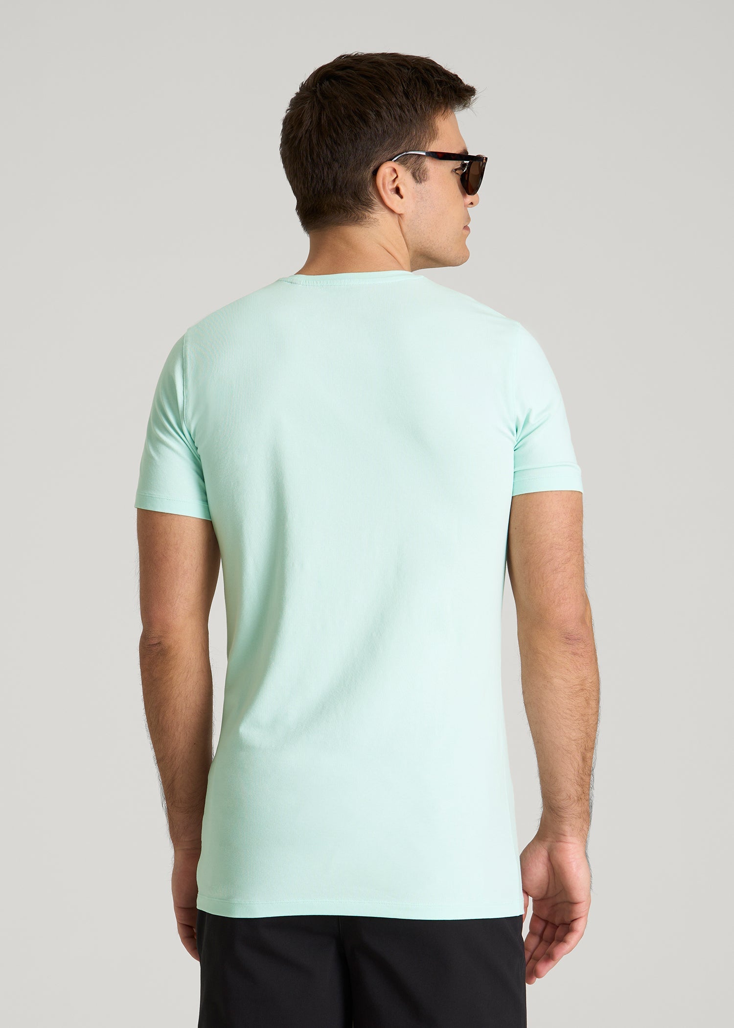 American Tall Men The Essential Slim Fit Crewneck Tee for Tall Men in Opal Blue