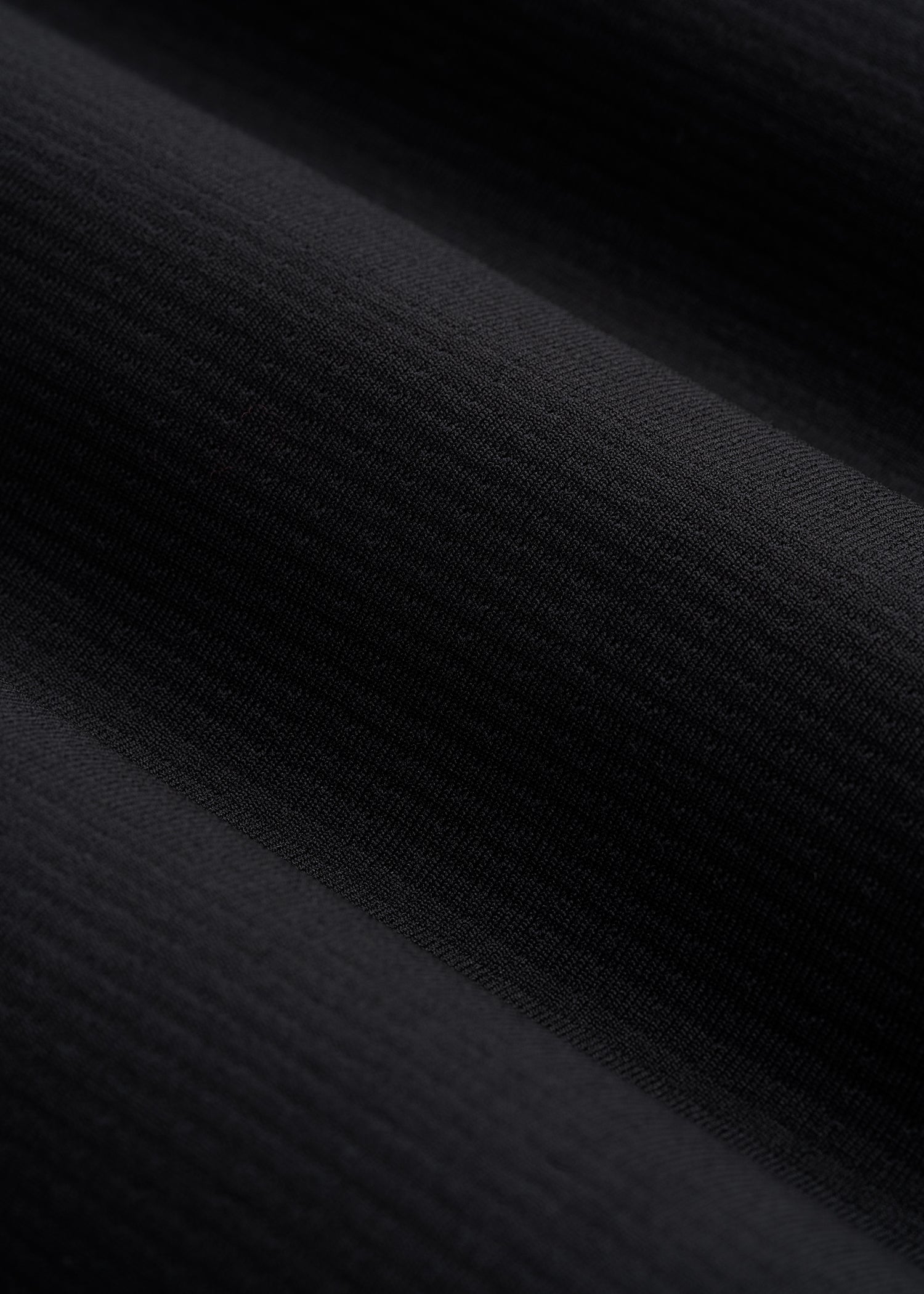 American Tall Men Vented Training Top for Tall Men in Black