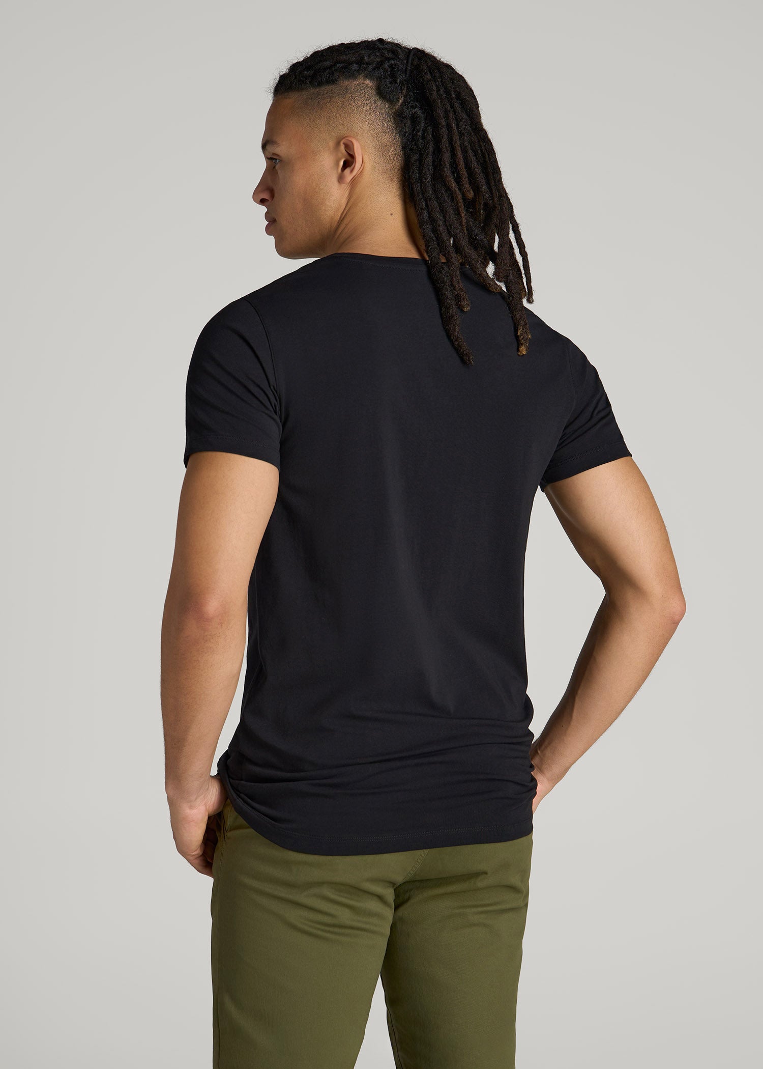 American Tall Men The Essential Modern Fit V-Neck Tee for Tall Men in Black