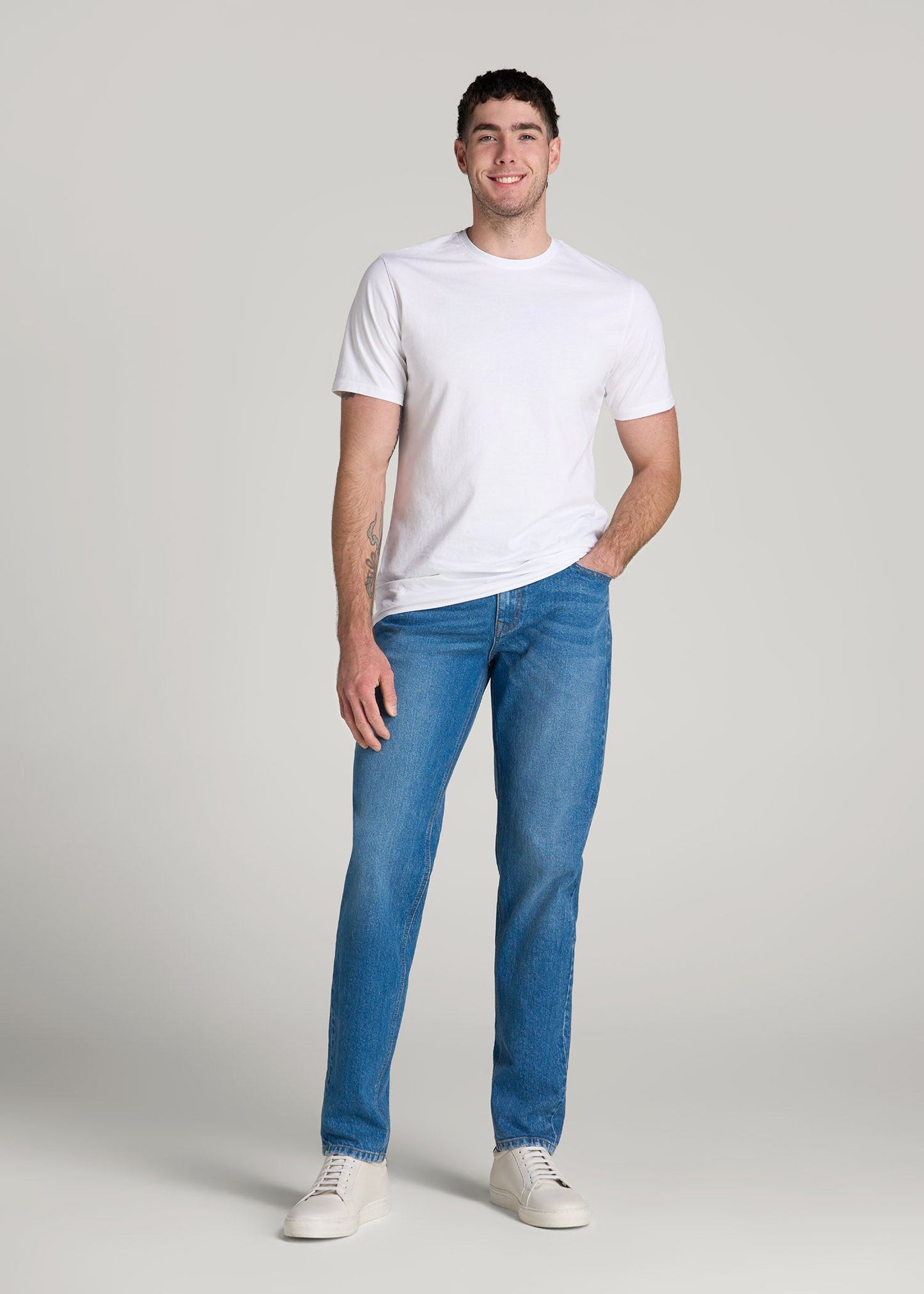 American Tall Men Milo RELAXED TAPERED FIT Jeans for Tall Men in Classic Mid Blue