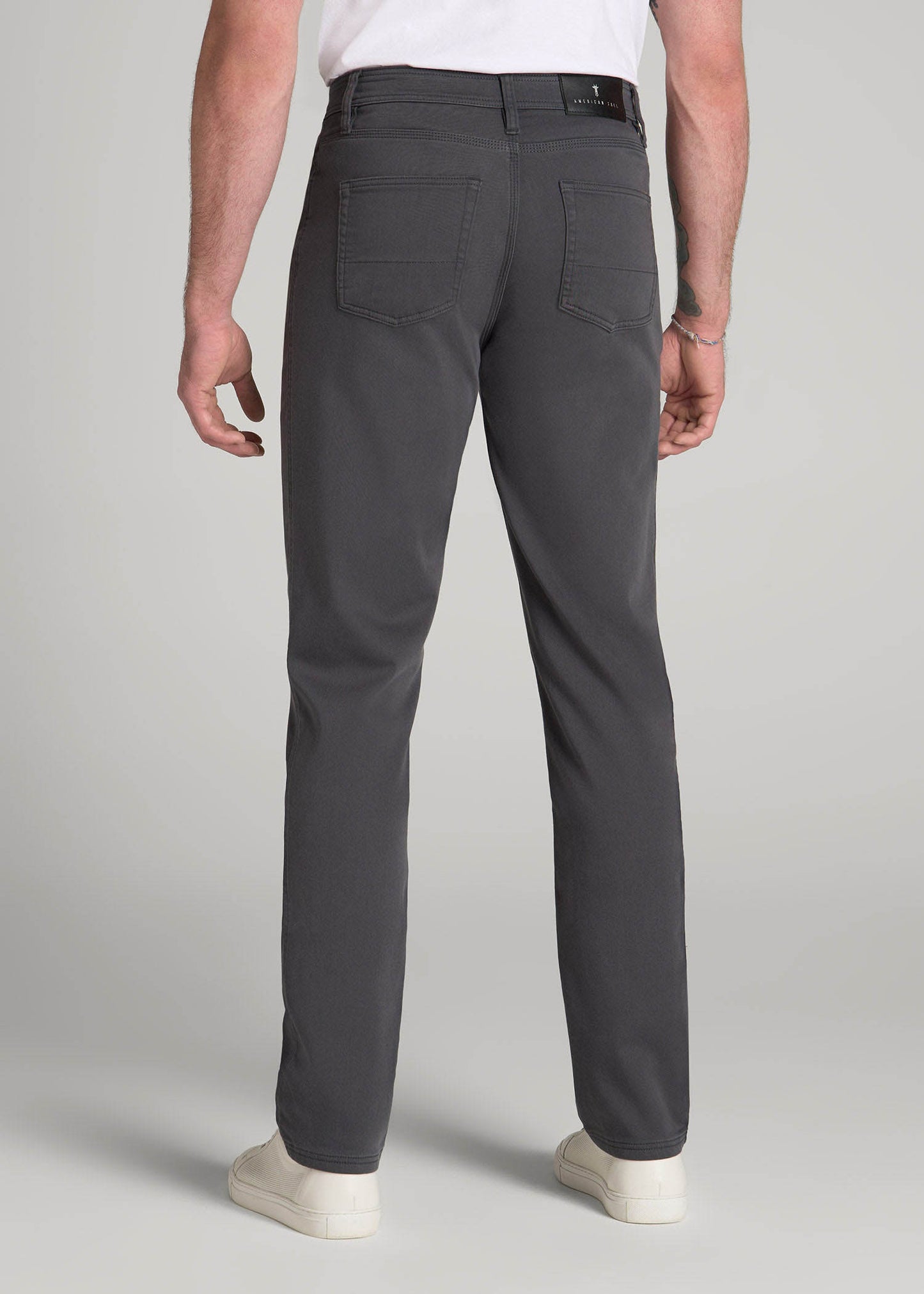 American Tall Men Everyday Comfort 5-Pocket TAPERED-FIT Pant for Tall Men in Iron Grey