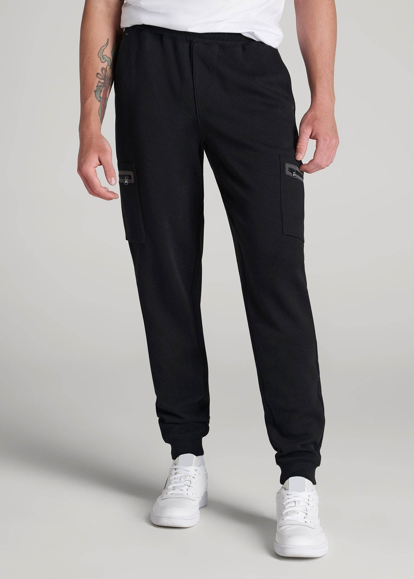 American Tall Men Tech Motion Fleece Cargo Joggers for Tall Men in Black