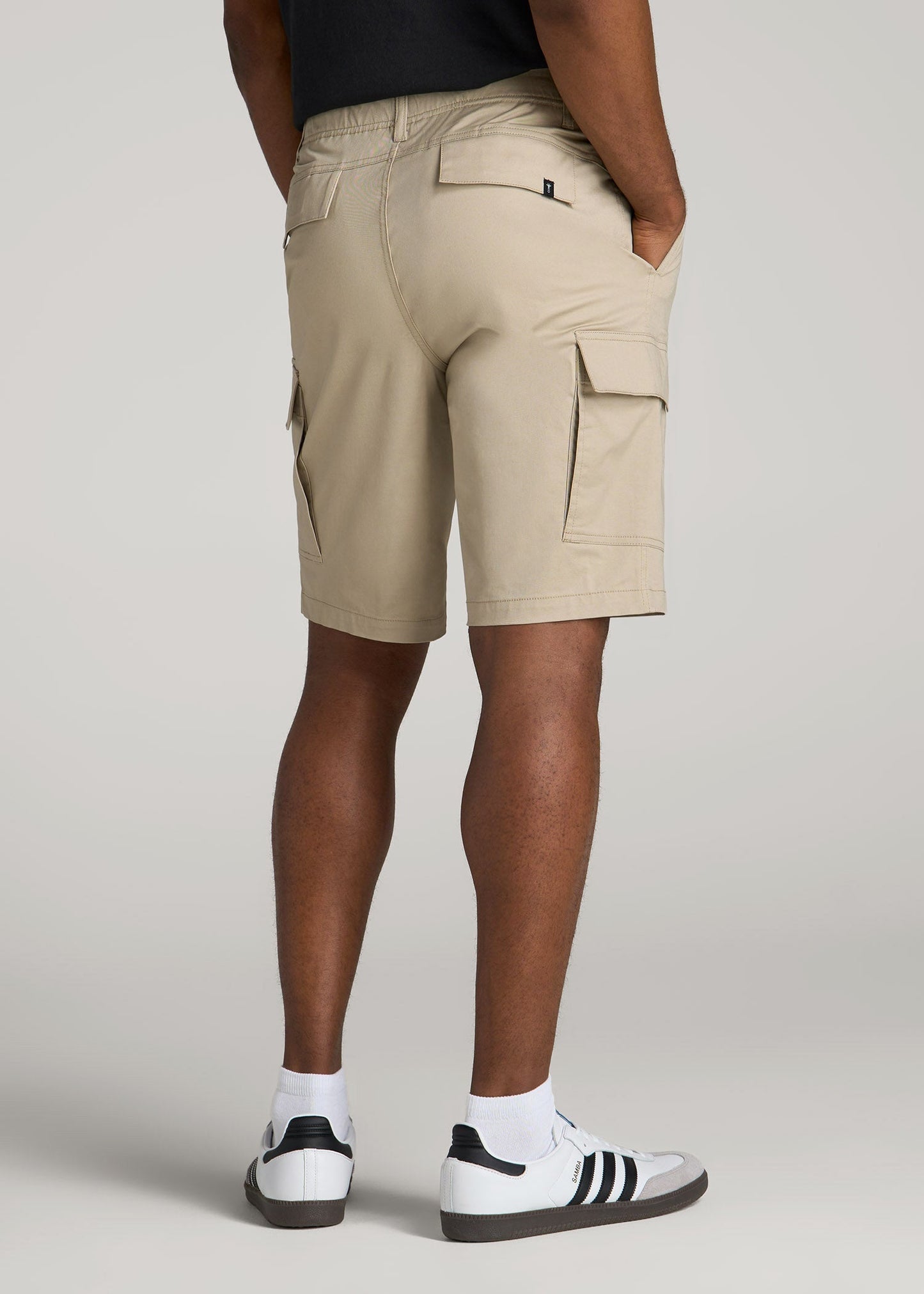 American Tall Men Stretch Twill Cargo Shorts for Tall Men in Light Khaki