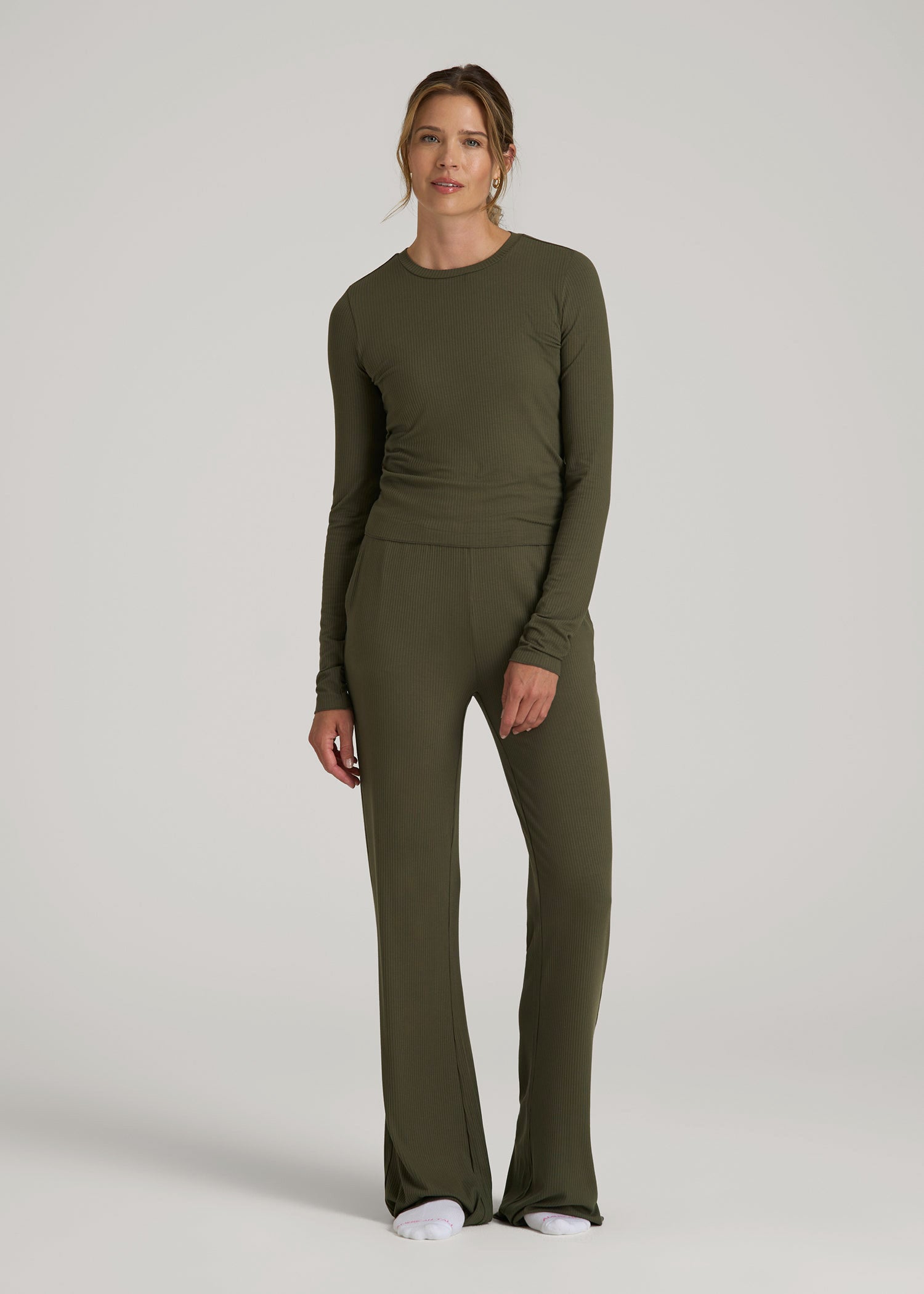 American Tall Men Lightweight Ribbed Cropped Lounge Shirt for Tall Women in Forest Night