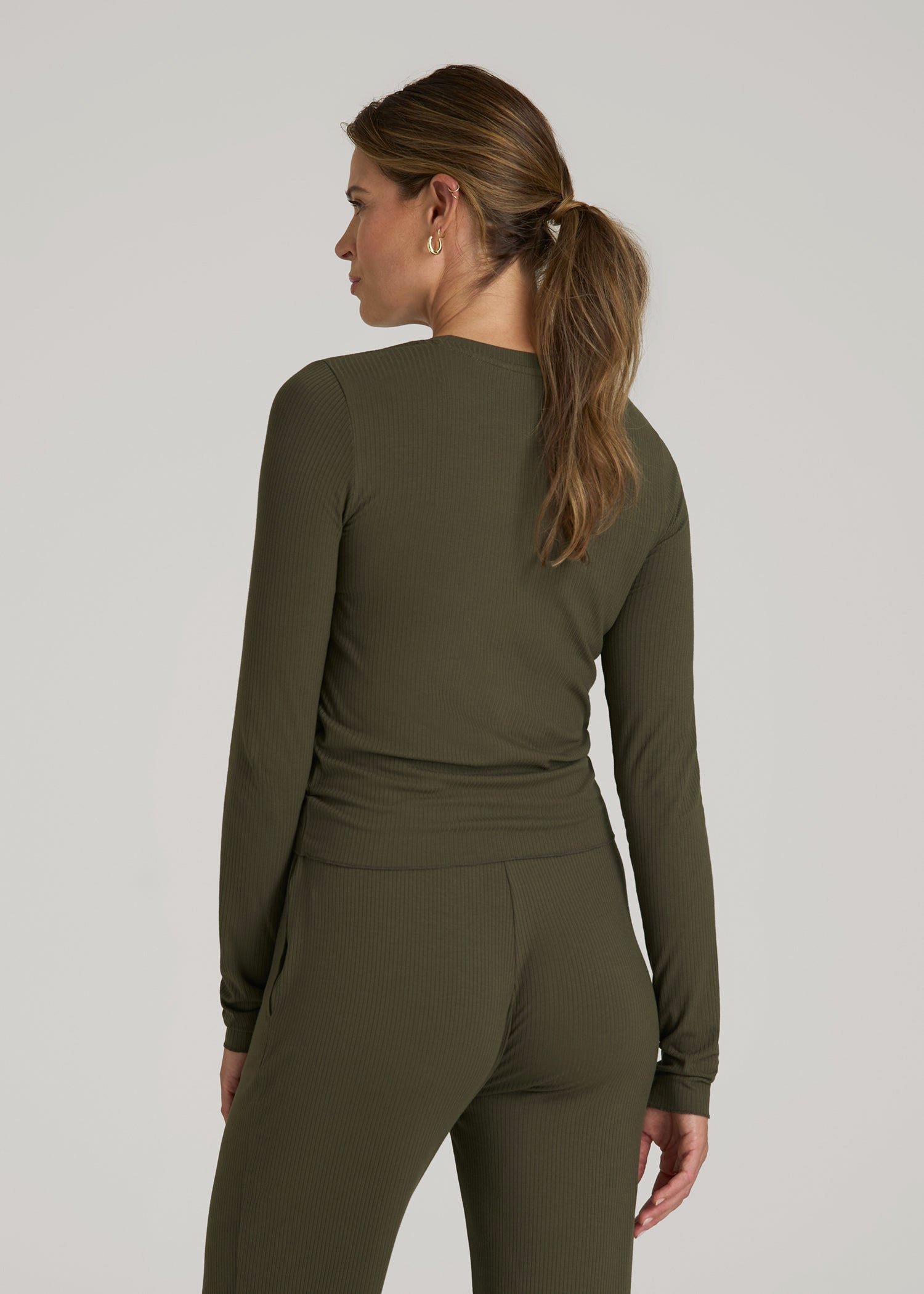 American Tall Men Lightweight Ribbed Cropped Lounge Shirt for Tall Women in Forest Night