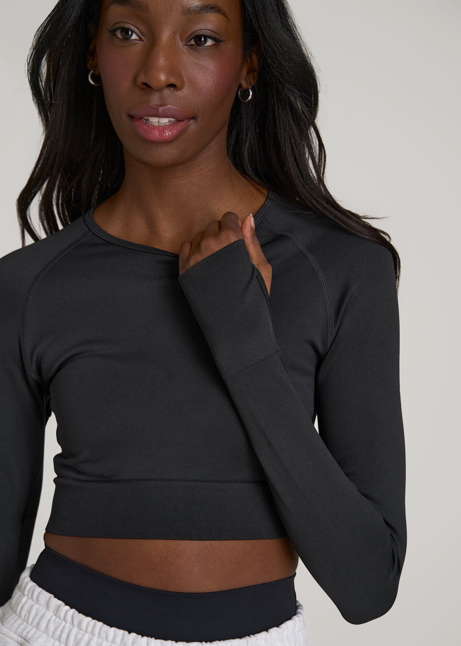American Tall Women|Men Compression Long Sleeve Cropped Training Top for Tall Women in Black