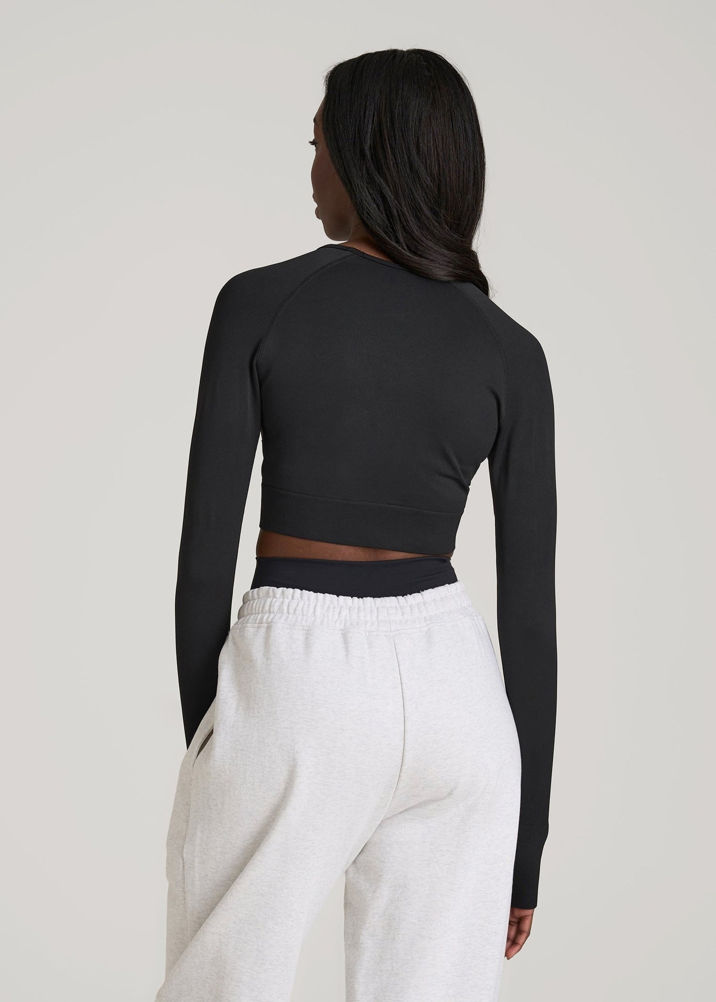 American Tall Women|Men Compression Long Sleeve Cropped Training Top for Tall Women in Black