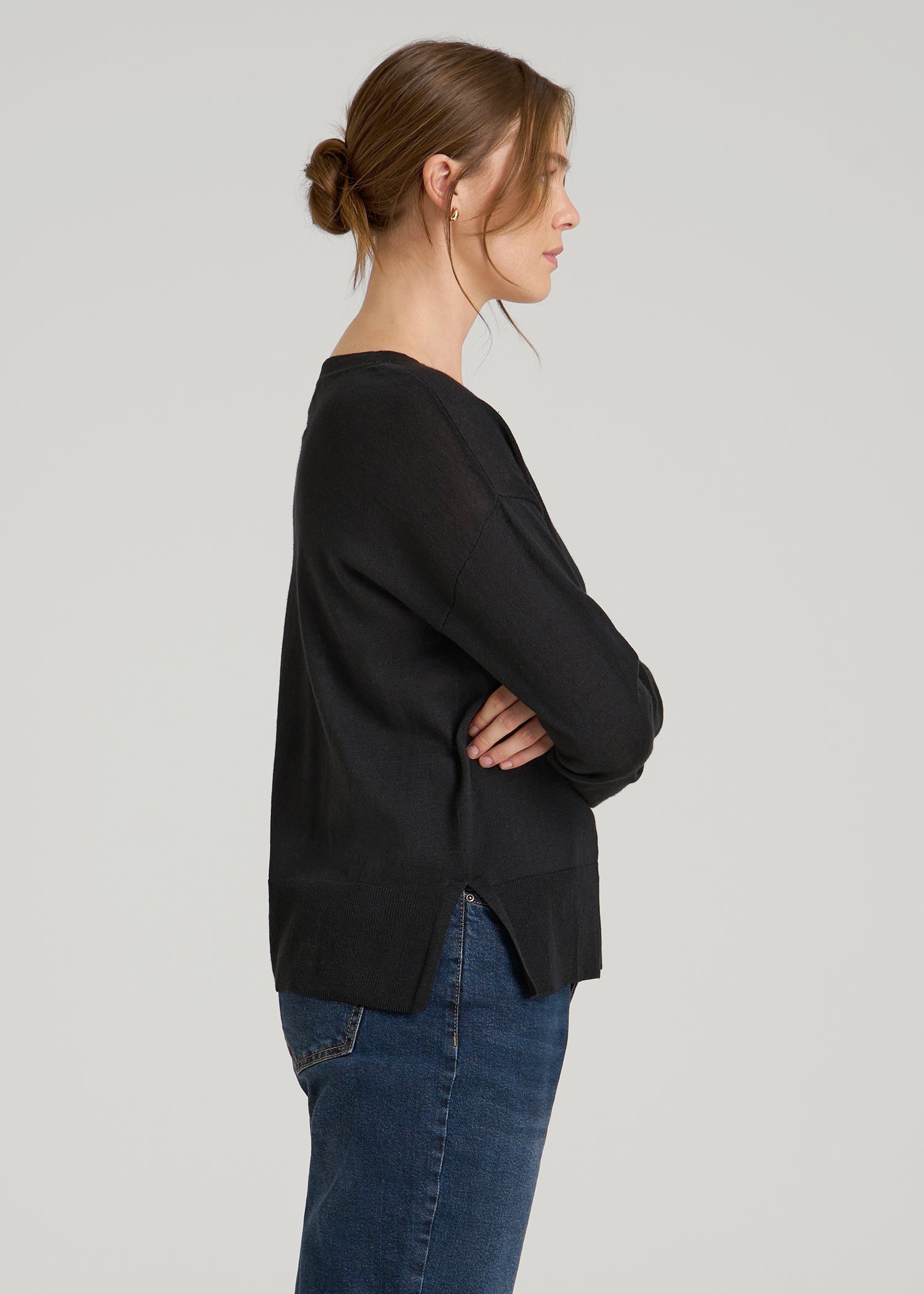 American Tall Women|Men Linen Blend Split Hem V-Neck Sweater for Tall Women in Black
