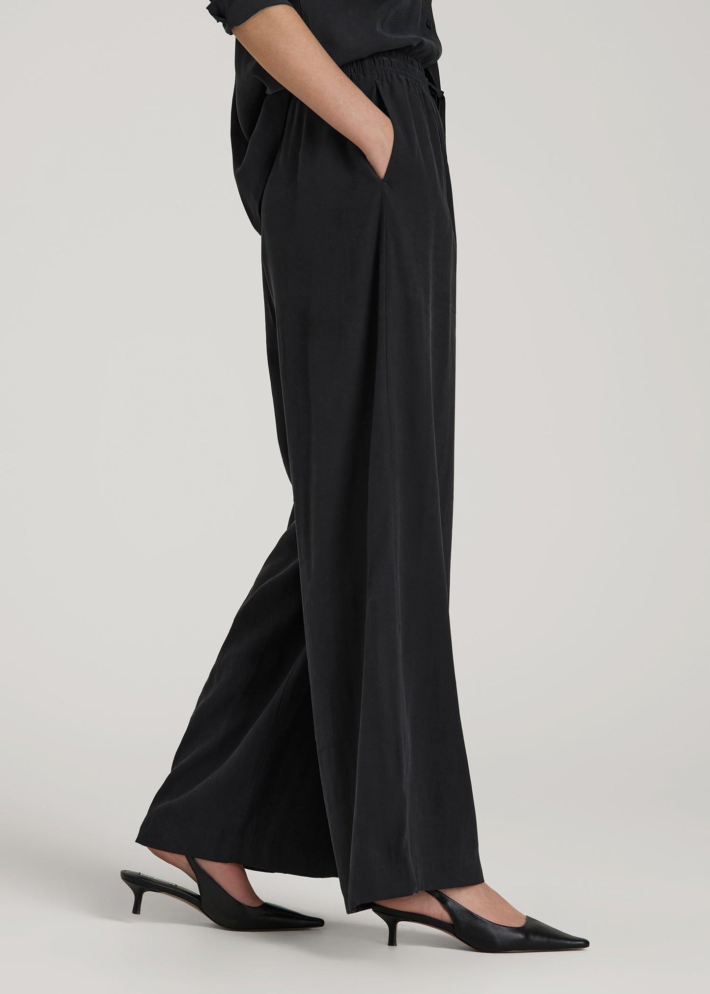 American Tall Women Relaxed Pull-On Pants for Tall Women in Vintage Black