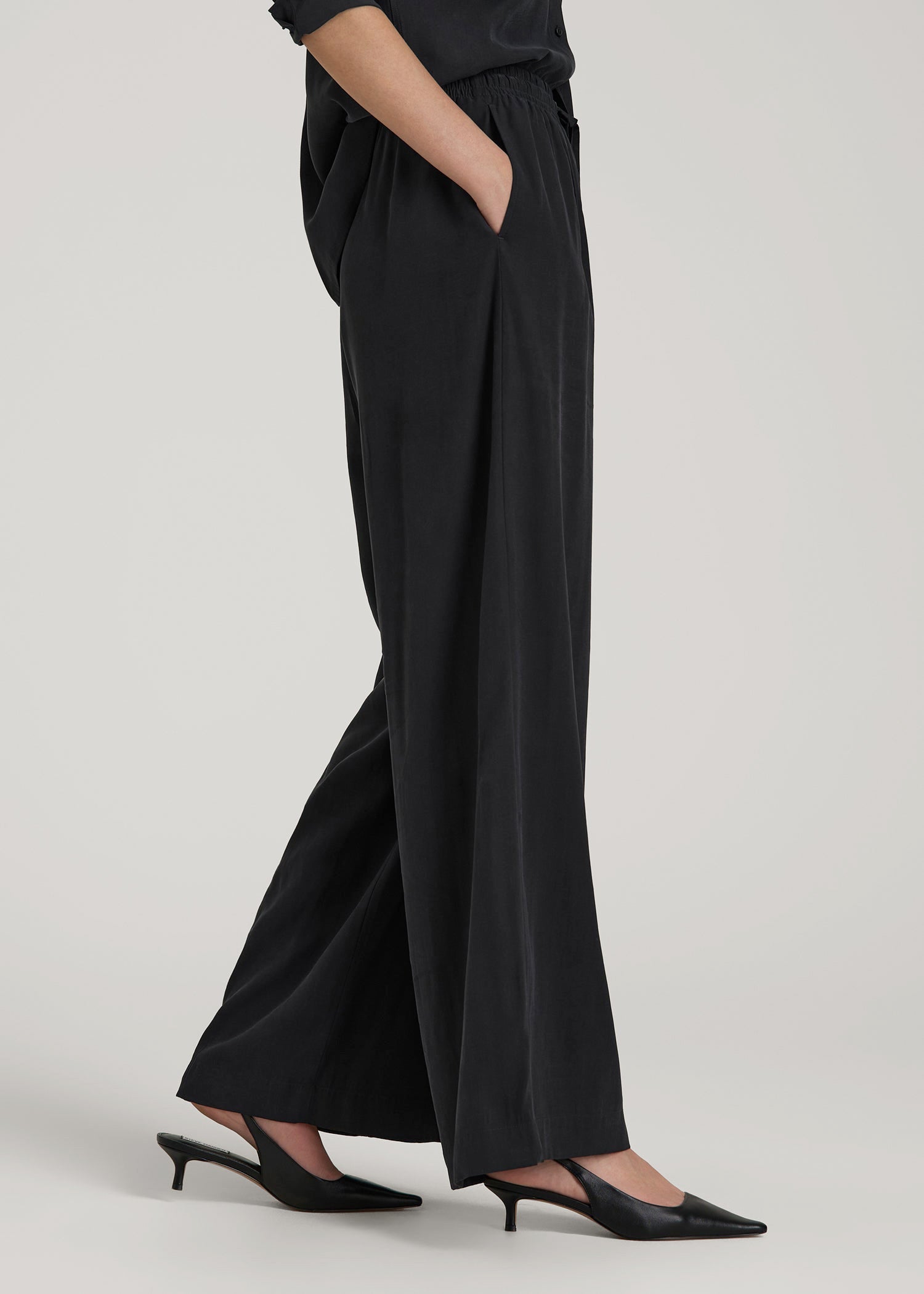 American Tall Women Relaxed Pull-On Pants for Tall Women in Vintage Black