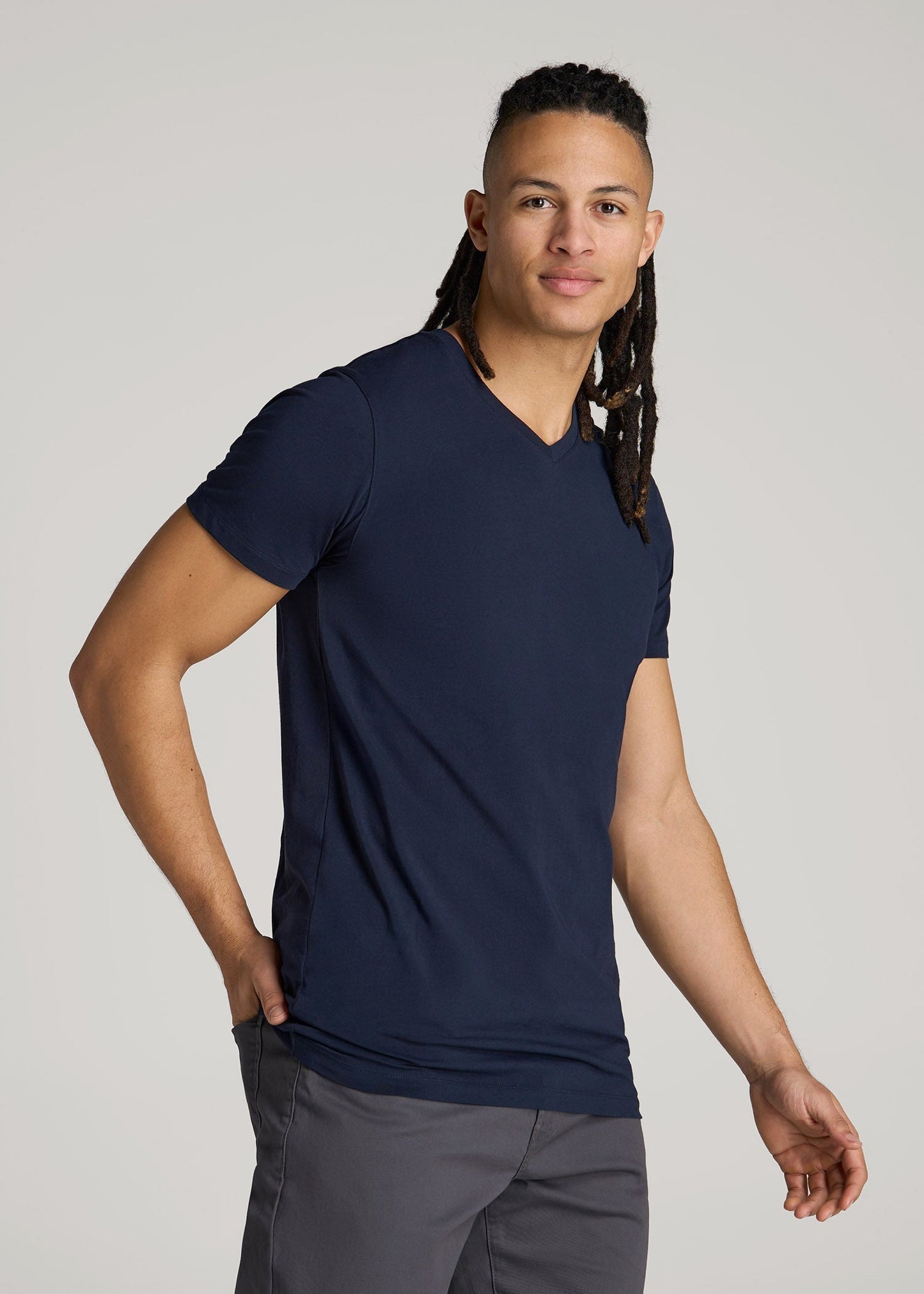 American Tall Men The Essential Modern Fit V-Neck Tee for Tall Men in True Navy