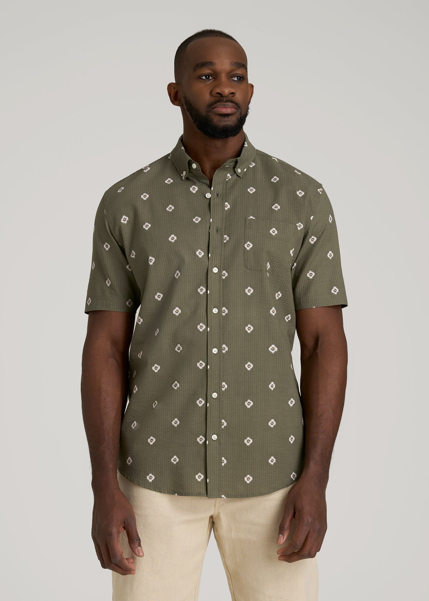 American Tall Men Seersucker Short Sleeve Shirt for Tall Men in Olive and Beige Floral