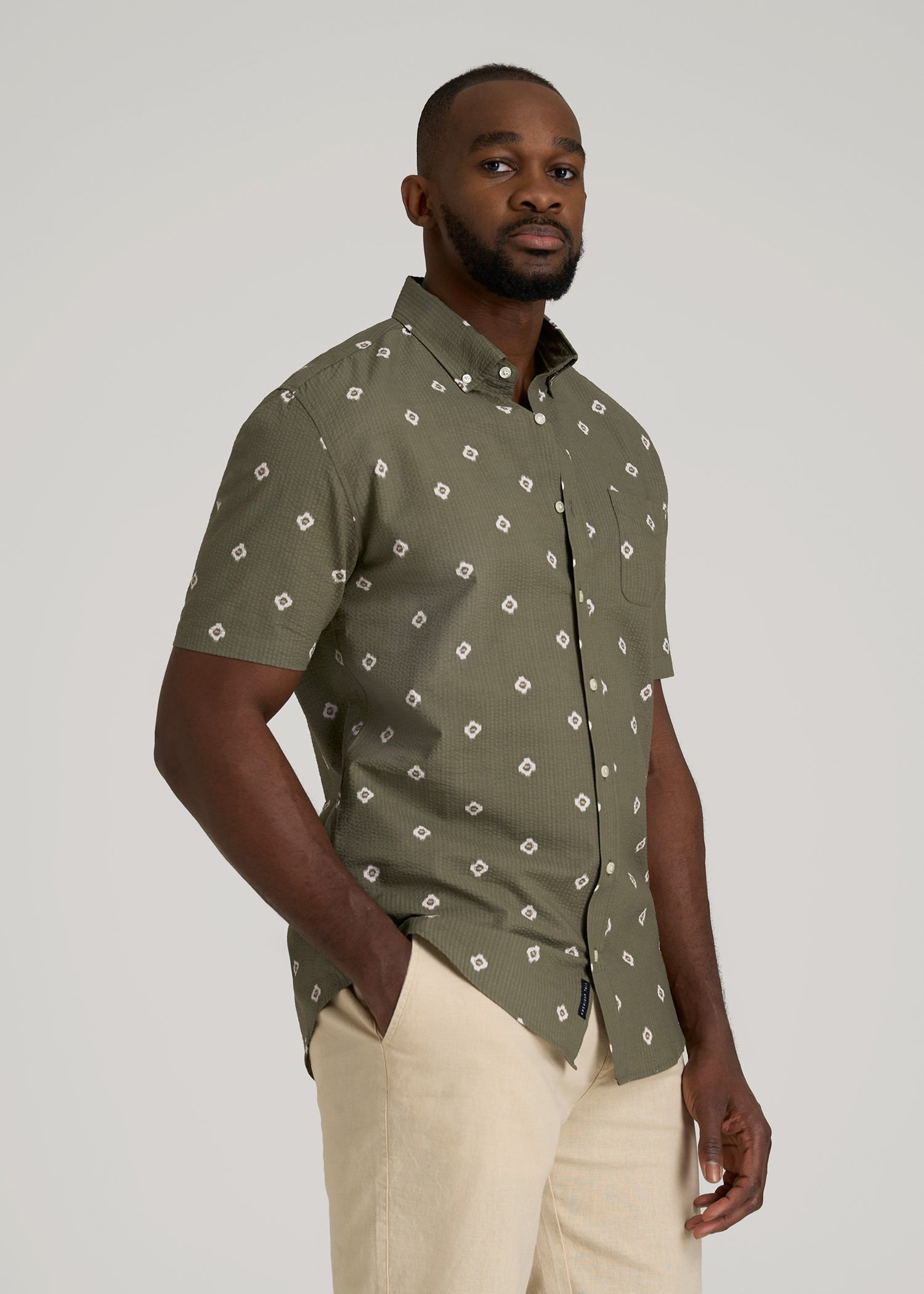 American Tall Men Seersucker Short Sleeve Shirt for Tall Men in Olive and Beige Floral
