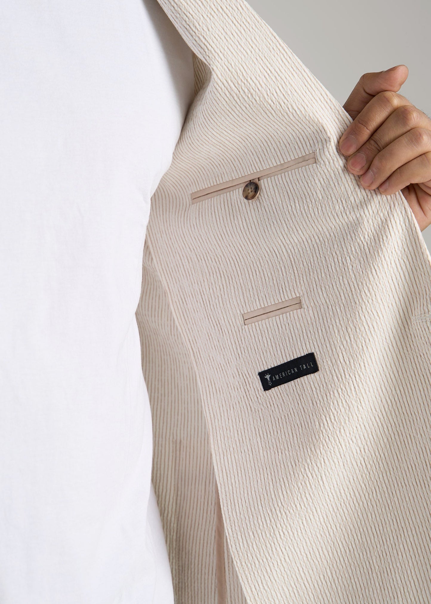American Tall Men Stretch Seersucker Blazer for Tall Men in Off White and Beige Stripe