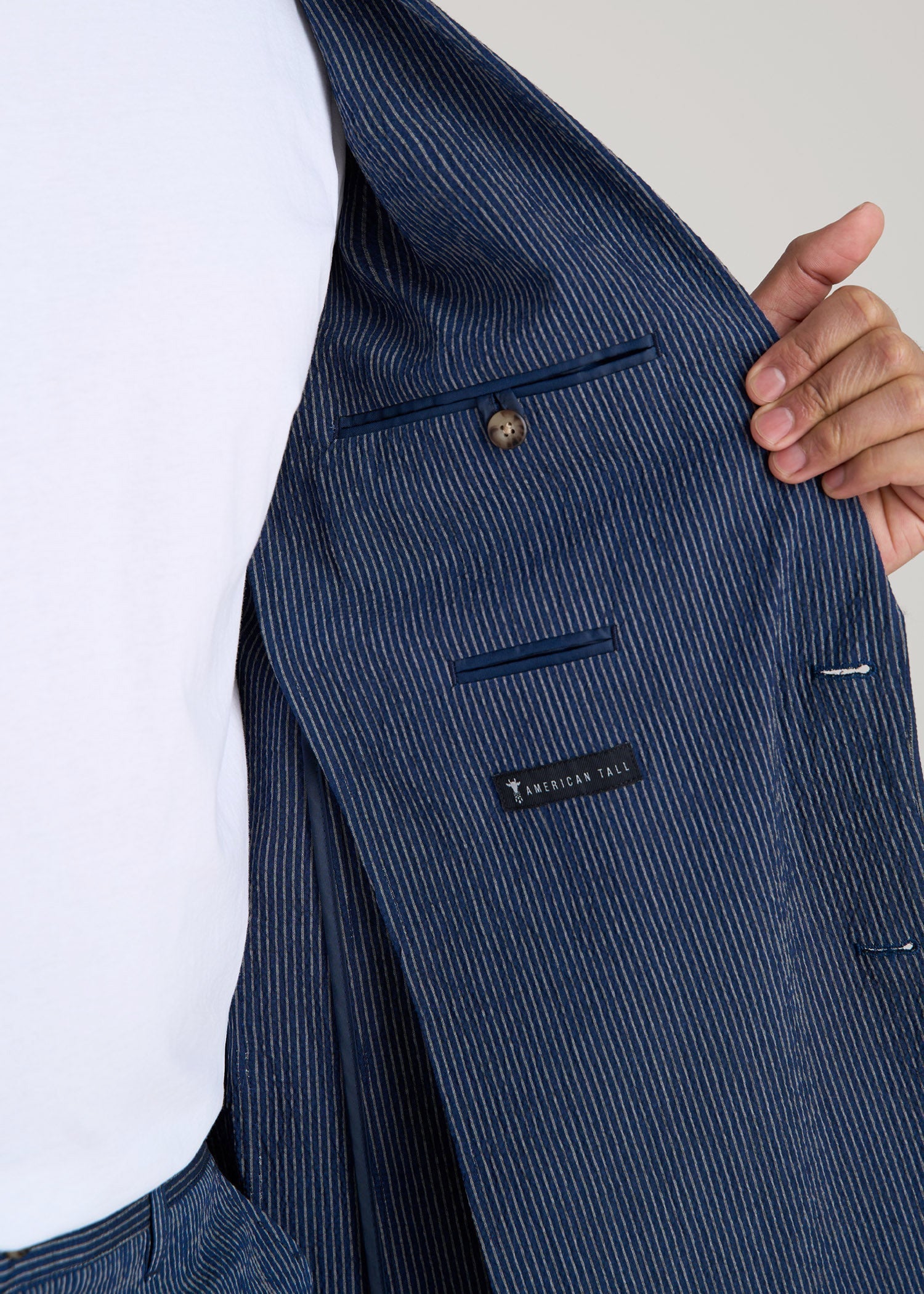 American Tall Men Stretch Seersucker Blazer for Tall Men in Navy and Off White Stripe