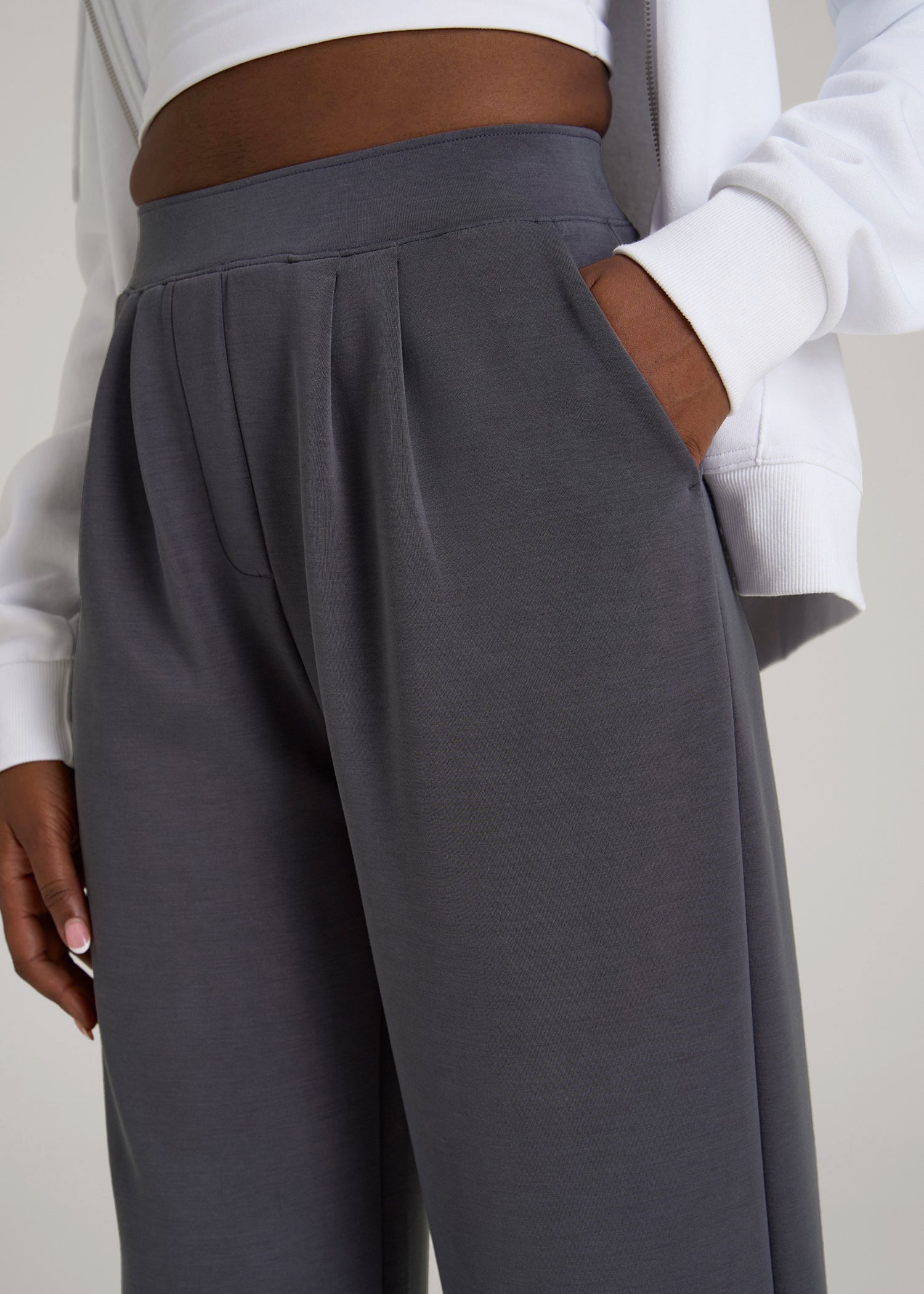 American Tall Women Soft Motion Pleated Wide Leg Pant for Tall Women in Charcoal Rinse