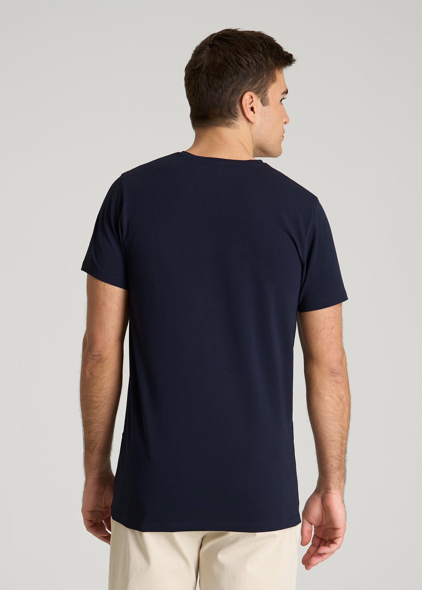 American Tall Men The Essential Modern Fit V-Neck Tee for Tall Men in Navy