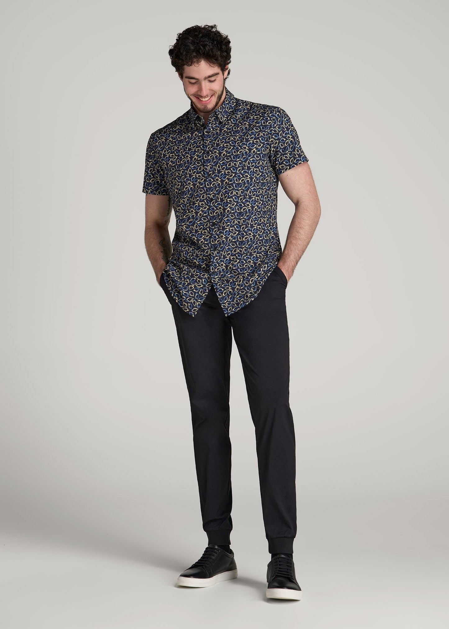 American Tall Men Traveler Joggers for Tall Men in Black